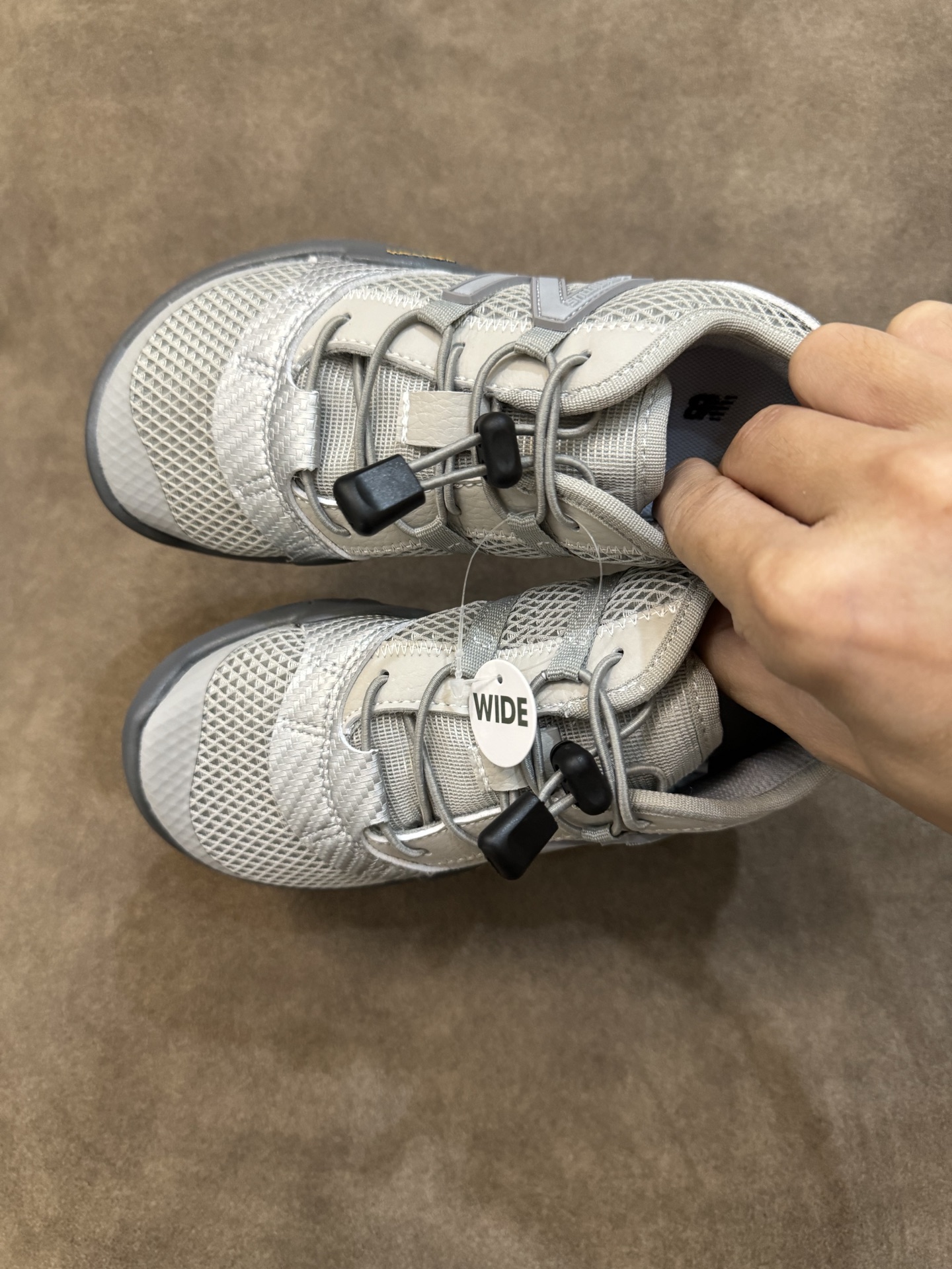 图片[2]-New Balance/NB MT10 系列高圆圆同款轻便赤足童低帮薄底鞋休闲跑步鞋 尺码26-37 采用弹力扣设计，方便宝贝穿脱🤩透气网鞋面，清爽透气💨让双脚👣在炎炎夏日也能保持清爽 鞋底防滑耐磨-选品中心