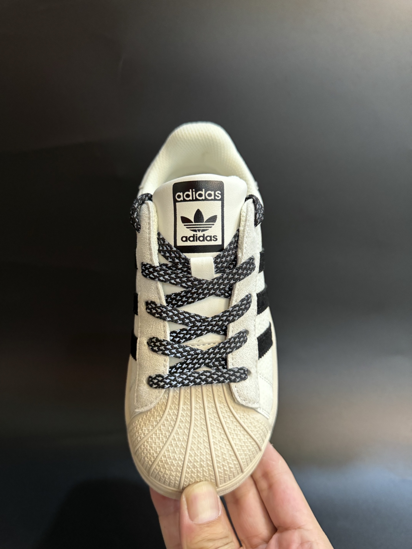 图片[6]-AD贝壳头联名头层皮儿童板鞋男女童鞋休闲鞋 尺码：22–37码 超百搭的新款联名贝壳头🆕 优质头层皮面料，质感满分💯 橡胶耐磨防滑大底，脚感超赞👍🏻-选品中心