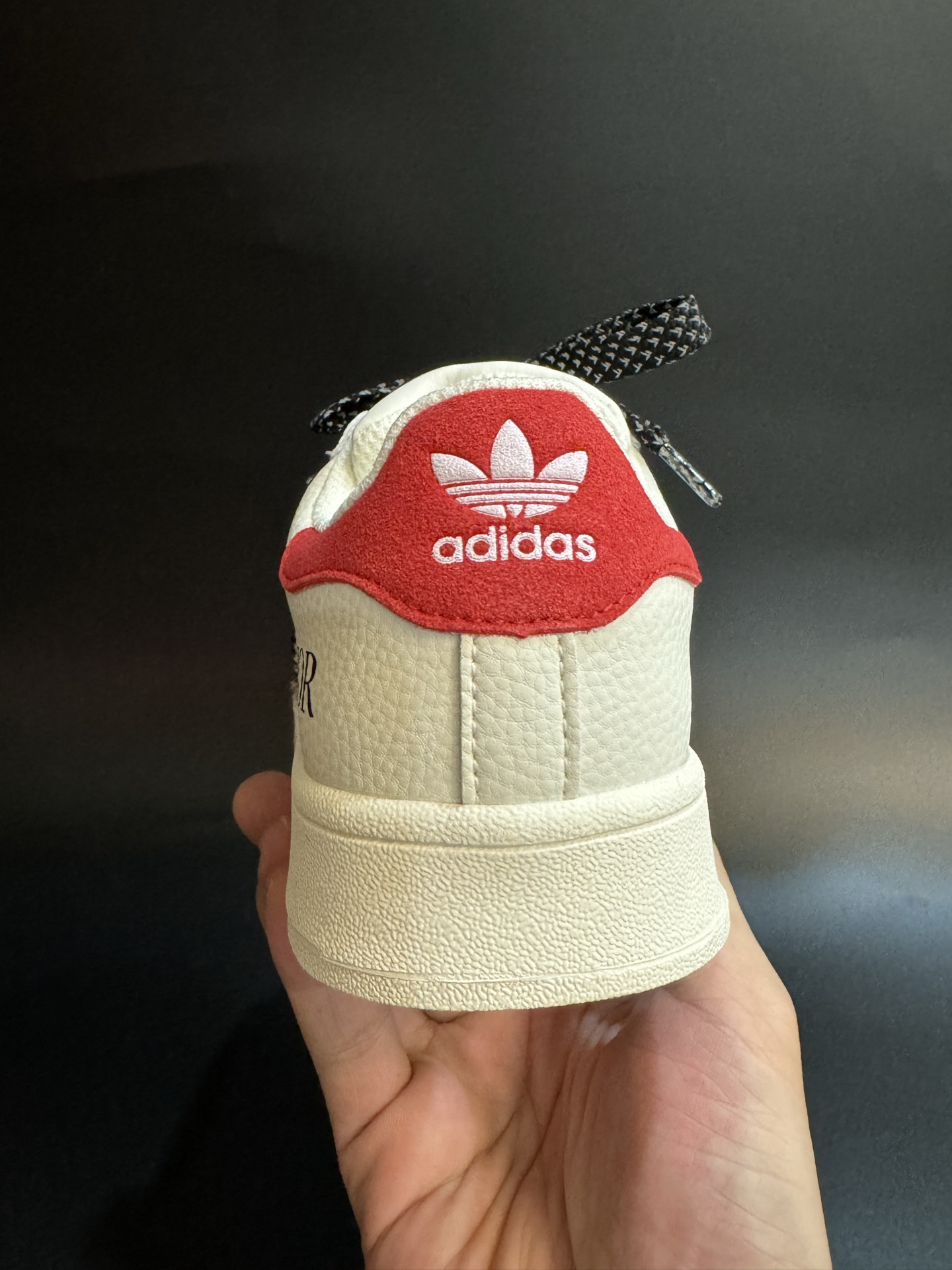 图片[7]-AD贝壳头联名头层皮儿童板鞋男女童鞋休闲鞋 尺码：22–37码 超百搭的新款联名贝壳头🆕 优质头层皮面料，质感满分💯 橡胶耐磨防滑大底，脚感超赞👍🏻-选品中心