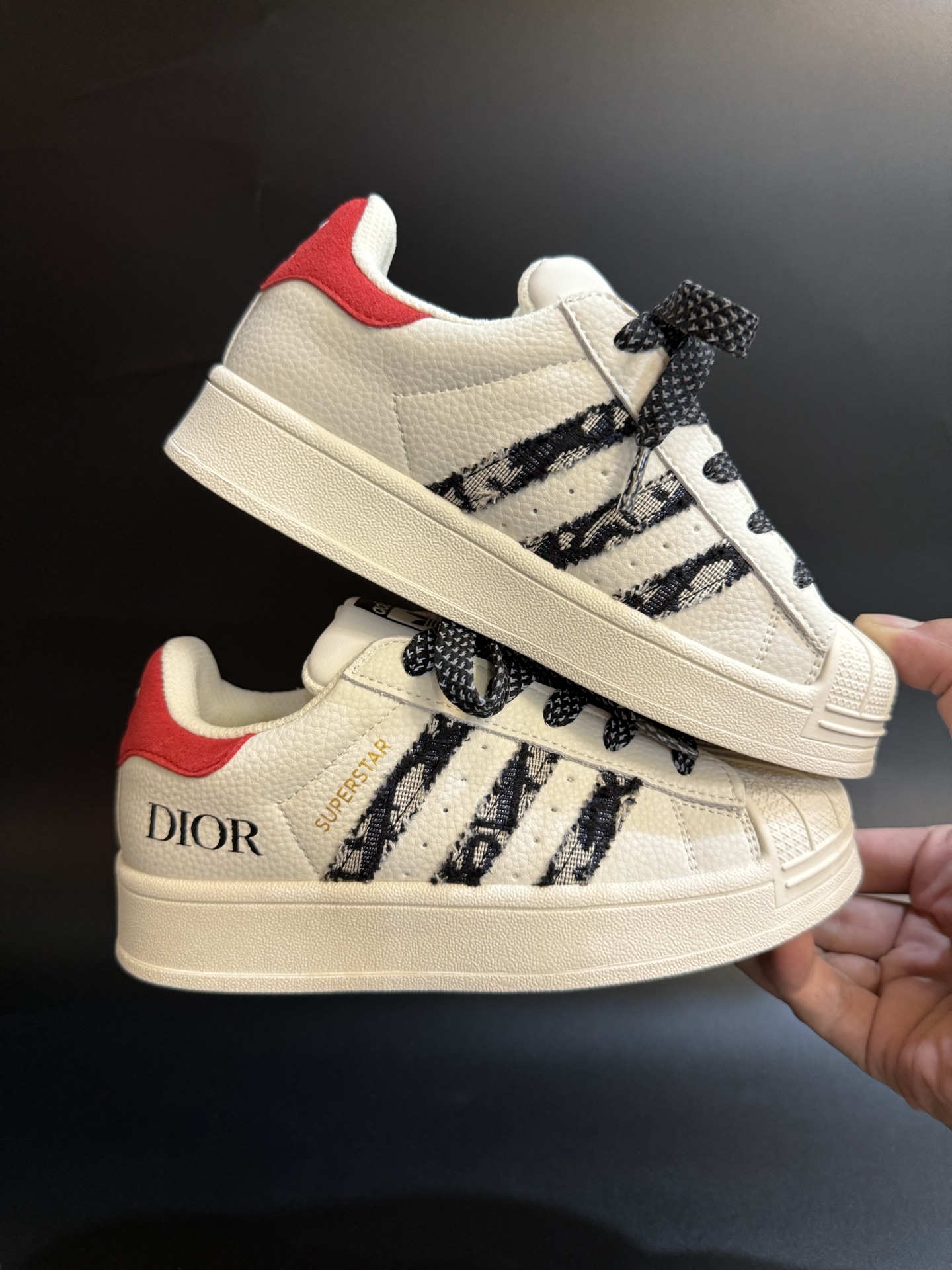 图片[9]-AD贝壳头联名头层皮儿童板鞋男女童鞋休闲鞋 尺码：22–37码 超百搭的新款联名贝壳头🆕 优质头层皮面料，质感满分💯 橡胶耐磨防滑大底，脚感超赞👍🏻-选品中心