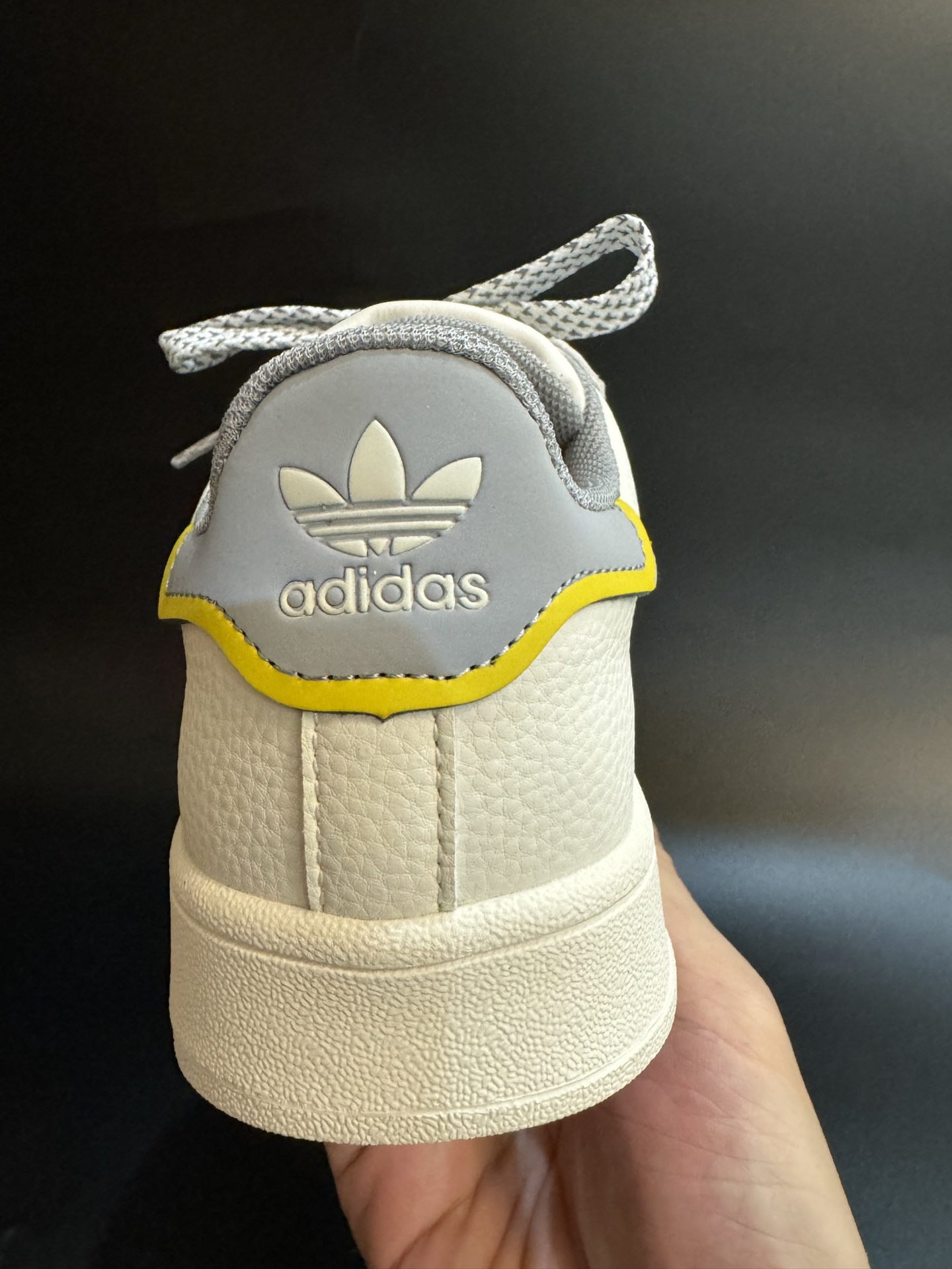 图片[7]-AD贝壳头联名头层皮儿童板鞋男女童鞋休闲鞋 尺码：22–37码 超百搭的新款联名贝壳头🆕 优质头层皮面料，质感满分💯 橡胶耐磨防滑大底，脚感超赞👍🏻-选品中心