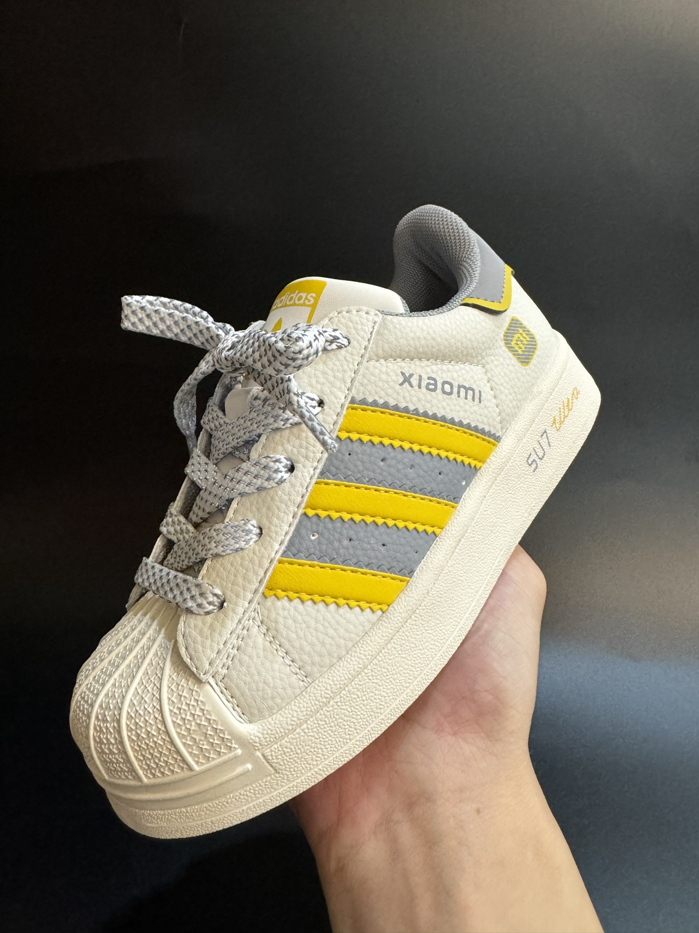 图片[4]-AD贝壳头联名头层皮儿童板鞋男女童鞋休闲鞋 尺码：22–37码 超百搭的新款联名贝壳头🆕 优质头层皮面料，质感满分💯 橡胶耐磨防滑大底，脚感超赞👍🏻-选品中心