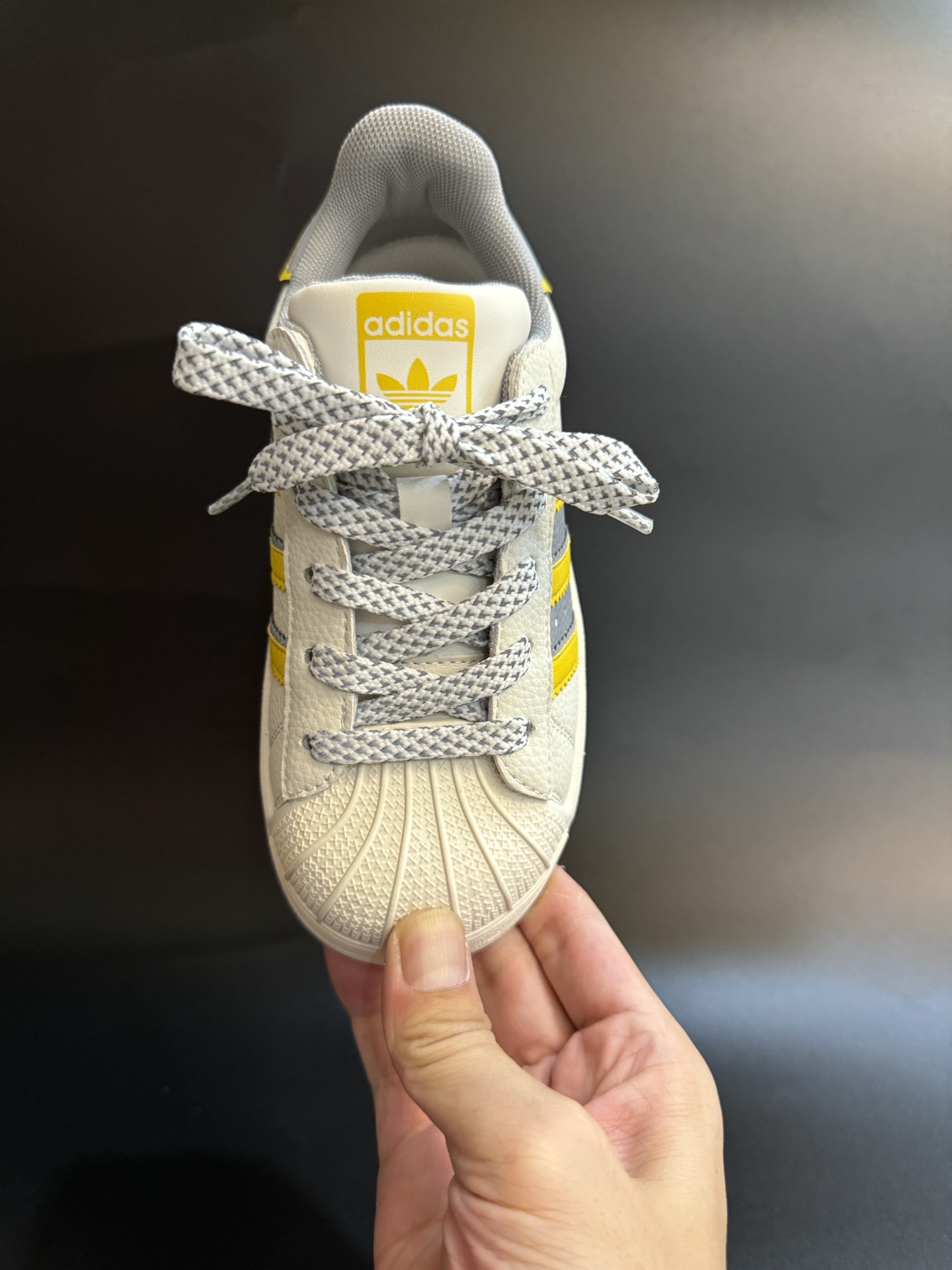 图片[6]-AD贝壳头联名头层皮儿童板鞋男女童鞋休闲鞋 尺码：22–37码 超百搭的新款联名贝壳头🆕 优质头层皮面料，质感满分💯 橡胶耐磨防滑大底，脚感超赞👍🏻-选品中心