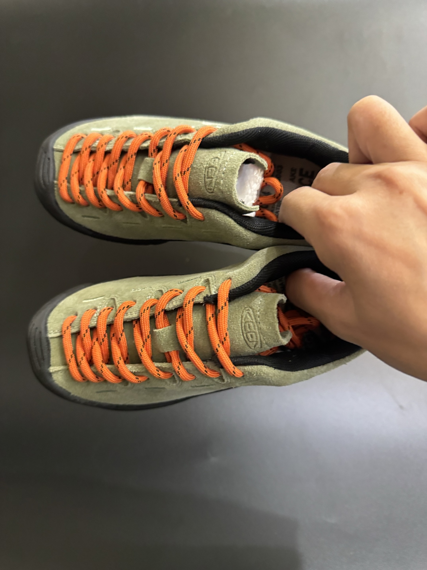 图片[2]-KEEN潮牌一代户外登山童鞋徒步登山运动鞋童鞋 户外登山运动 萌宝必备童鞋🔥 优质麂皮面料，防水材质✌🏻 橡胶耐磨防滑大底，脚感超赞👍🏻 丑萌丑萌的超可爱😍 尺码：26-37-选品中心