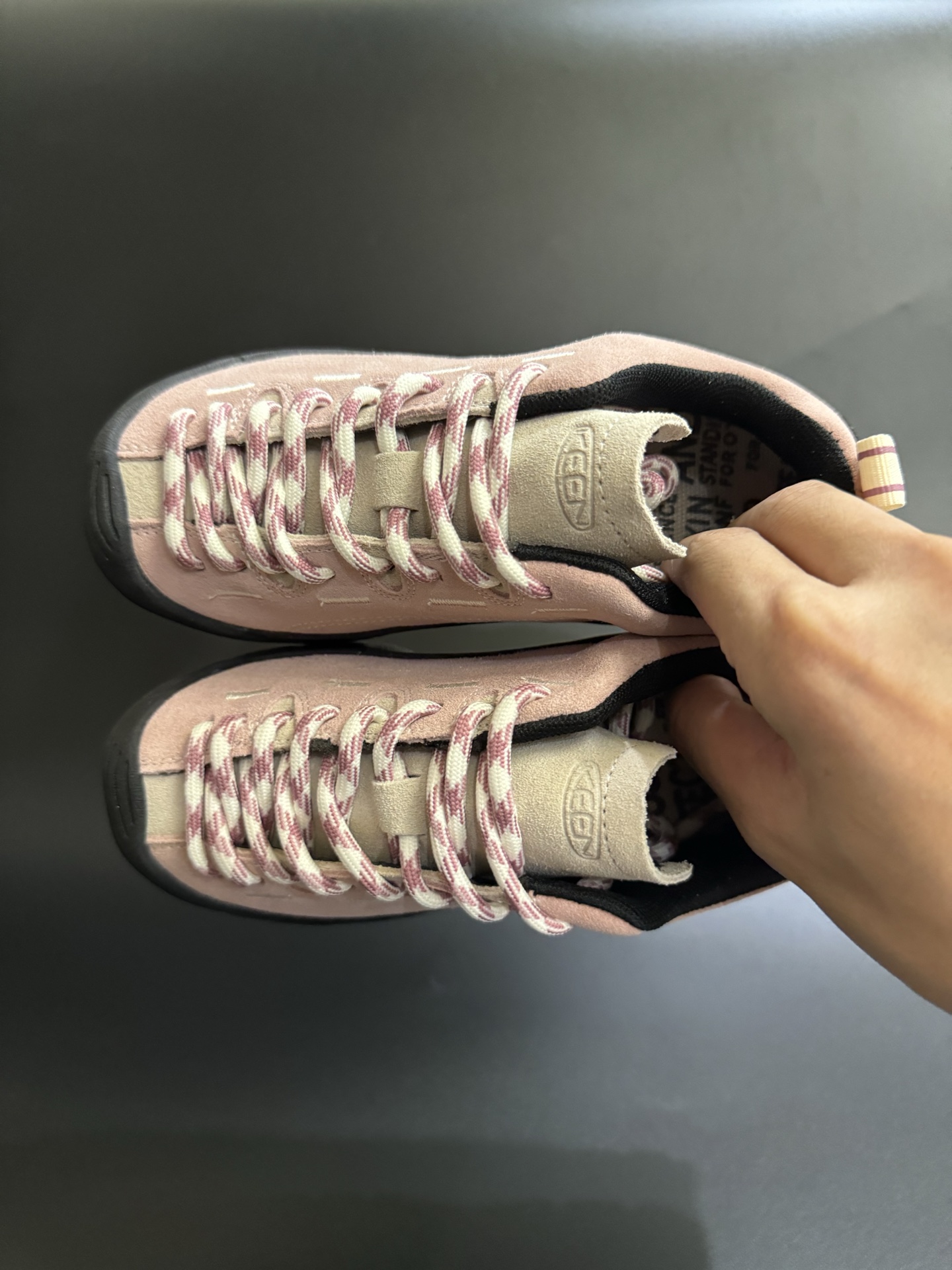 图片[2]-KEEN潮牌一代户外登山童鞋徒步登山运动鞋童鞋 户外登山运动 萌宝必备童鞋🔥 优质麂皮面料，防水材质✌🏻 橡胶耐磨防滑大底，脚感超赞👍🏻 丑萌丑萌的超可爱😍 尺码：26-37-选品中心