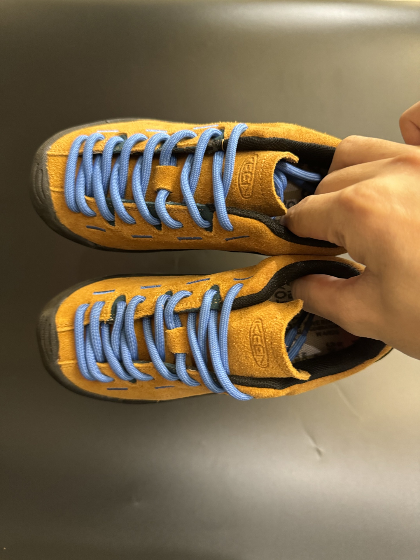 图片[2]-KEEN潮牌一代户外登山童鞋徒步登山运动鞋童鞋 户外登山运动 萌宝必备童鞋🔥 优质麂皮面料，防水材质✌🏻 橡胶耐磨防滑大底，脚感超赞👍🏻 丑萌丑萌的超可爱😍 尺码：26-37-选品中心