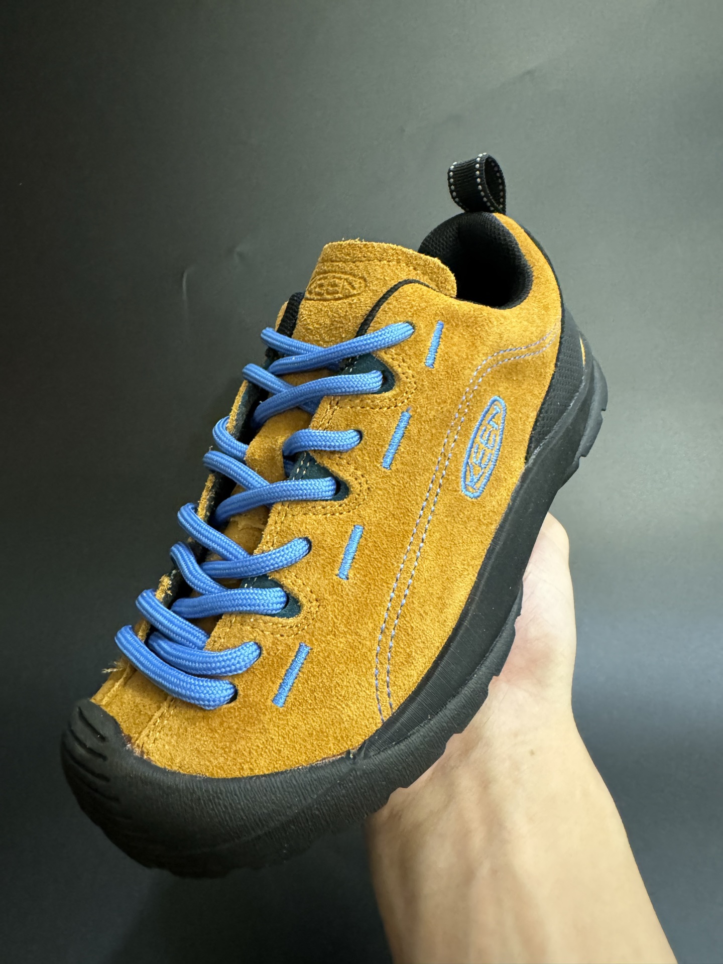 图片[4]-KEEN潮牌一代户外登山童鞋徒步登山运动鞋童鞋 户外登山运动 萌宝必备童鞋🔥 优质麂皮面料，防水材质✌🏻 橡胶耐磨防滑大底，脚感超赞👍🏻 丑萌丑萌的超可爱😍 尺码：26-37-选品中心