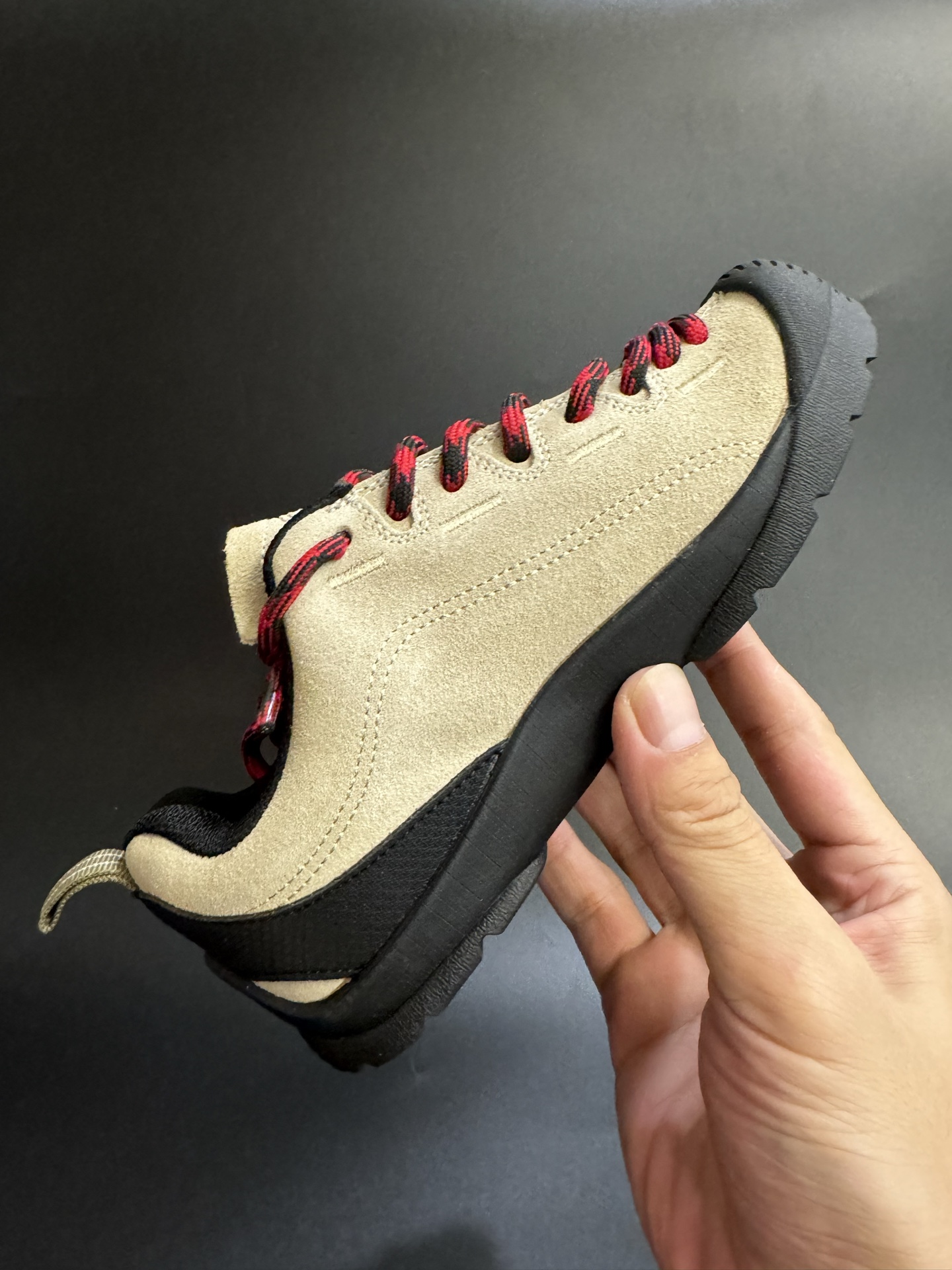 图片[6]-KEEN潮牌一代户外登山童鞋徒步登山运动鞋童鞋 户外登山运动 萌宝必备童鞋🔥 优质麂皮面料，防水材质✌🏻 橡胶耐磨防滑大底，脚感超赞👍🏻 丑萌丑萌的超可爱😍 尺码：26-37-选品中心