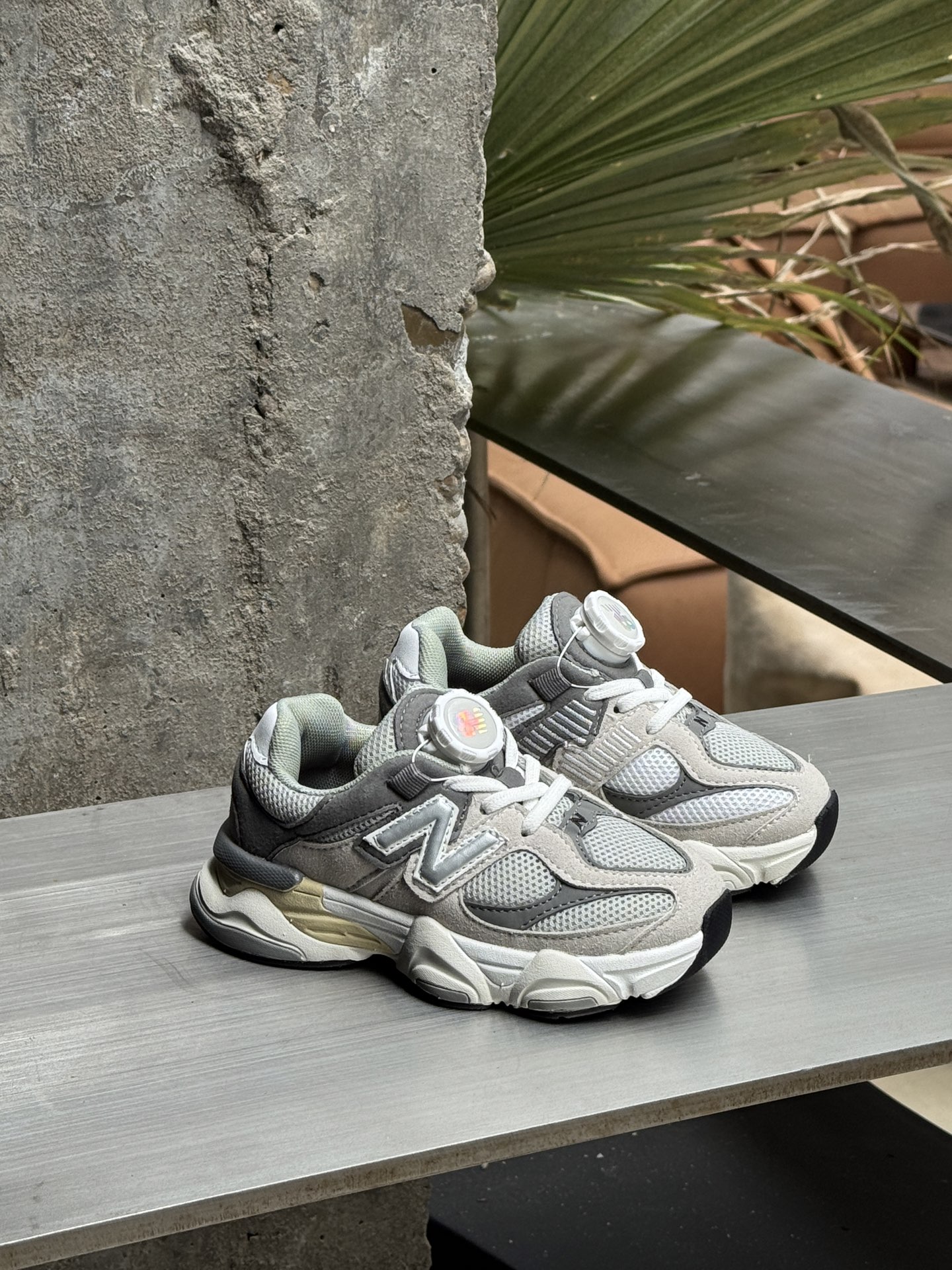 图片[4]-NB 9060旋钮扣儿童老爹鞋运动鞋跑步鞋24-37码 经典NB9060旋钮扣老爹款🆕旋钮扣扣设计，穿脱方便✌🏻老爹款式设计，百搭又时髦✨-选品中心