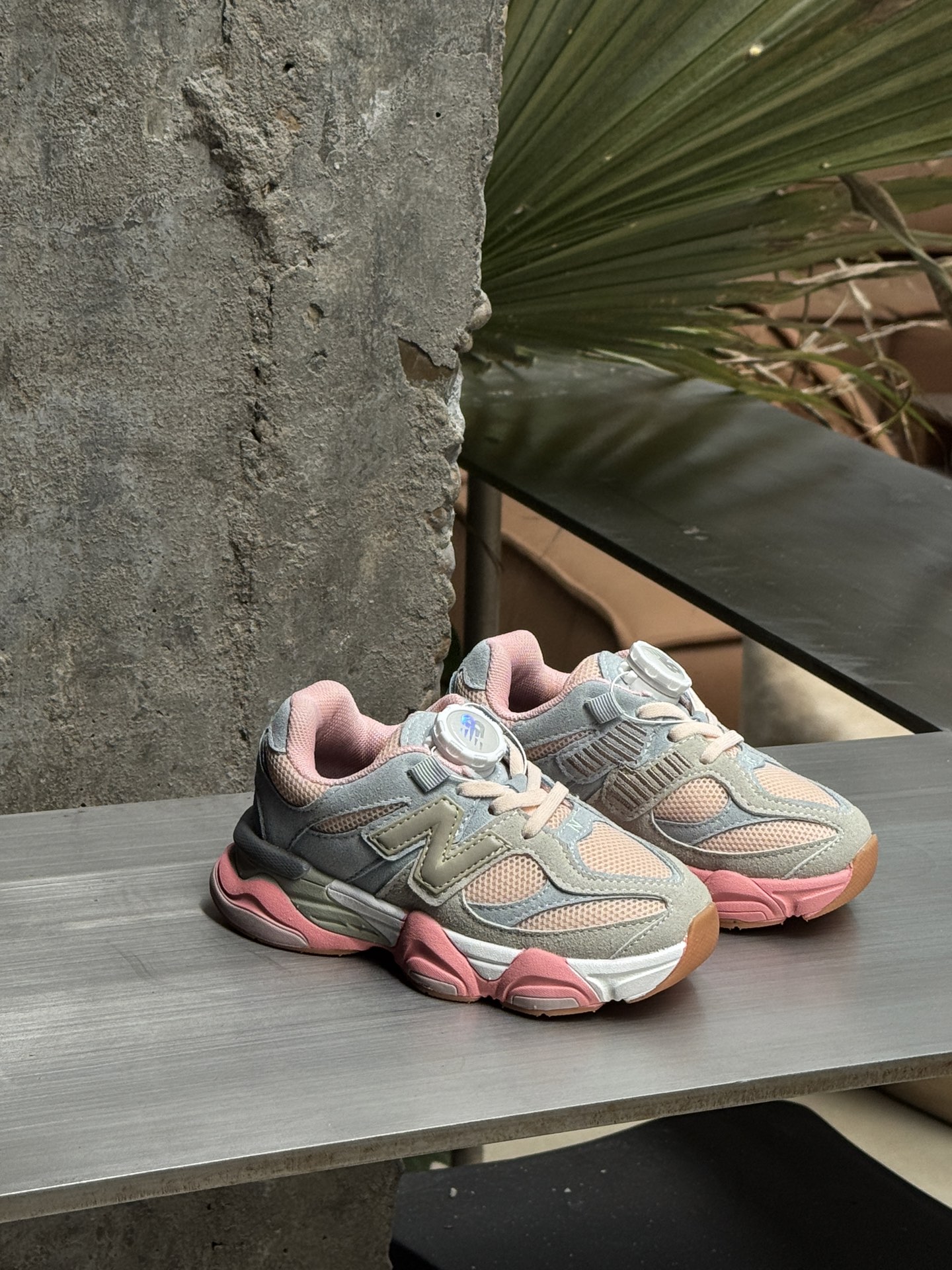 图片[4]-NB 9060旋钮扣儿童老爹鞋运动鞋跑步鞋24-37码 经典NB9060旋钮扣老爹款🆕旋钮扣扣设计，穿脱方便✌🏻老爹款式设计，百搭又时髦✨-选品中心