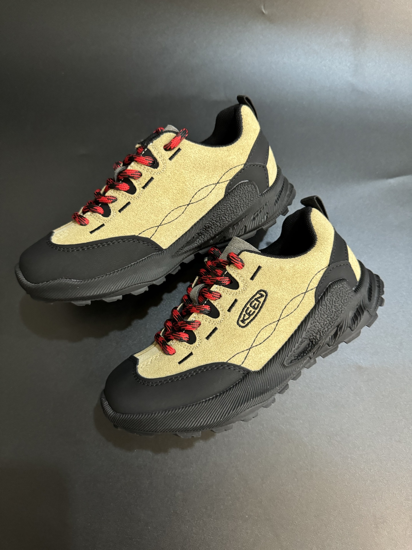 图片[8]-KEEN 联名款儿童鞋户外徒步登山运动鞋童鞋 户外登山运动 萌宝必备童鞋🔥 优质麂皮面料，防水材质✌🏻 橡胶耐磨防滑大底，脚感超赞👍🏻 丑萌丑萌的超可爱😍 尺码：26-37-选品中心