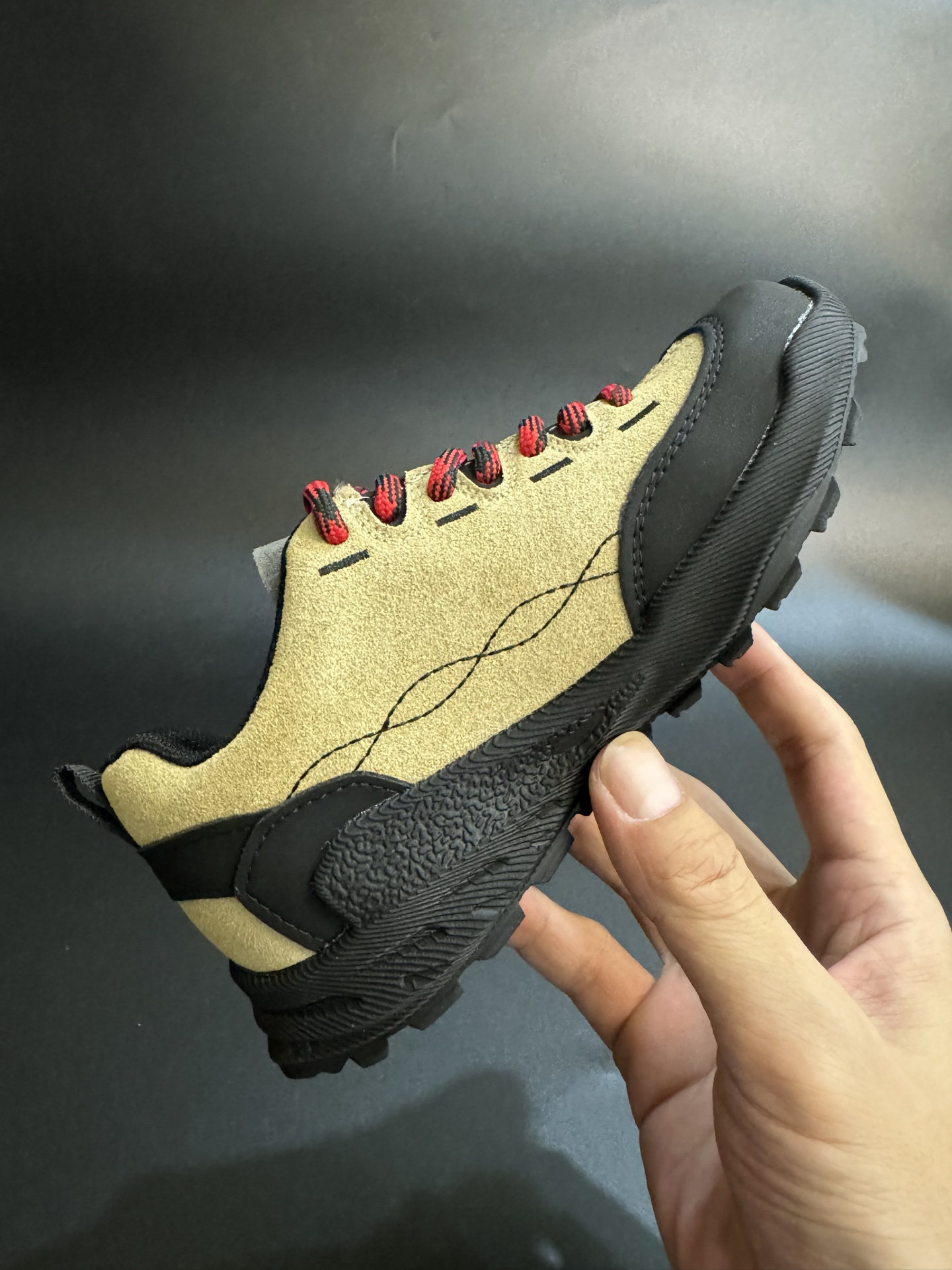 图片[5]-KEEN 联名款儿童鞋户外徒步登山运动鞋童鞋 户外登山运动 萌宝必备童鞋🔥 优质麂皮面料，防水材质✌🏻 橡胶耐磨防滑大底，脚感超赞👍🏻 丑萌丑萌的超可爱😍 尺码：26-37-选品中心