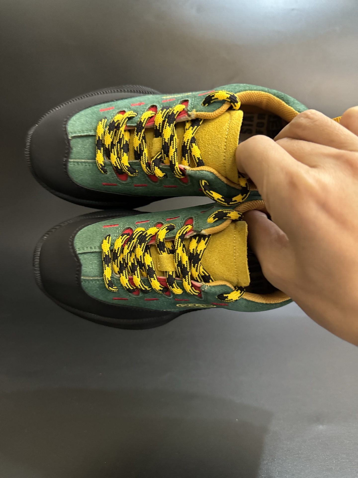 图片[2]-KEEN 联名款儿童鞋户外徒步登山运动鞋童鞋 户外登山运动 萌宝必备童鞋🔥 优质麂皮面料，防水材质✌🏻 橡胶耐磨防滑大底，脚感超赞👍🏻 丑萌丑萌的超可爱😍 尺码：26-37-选品中心