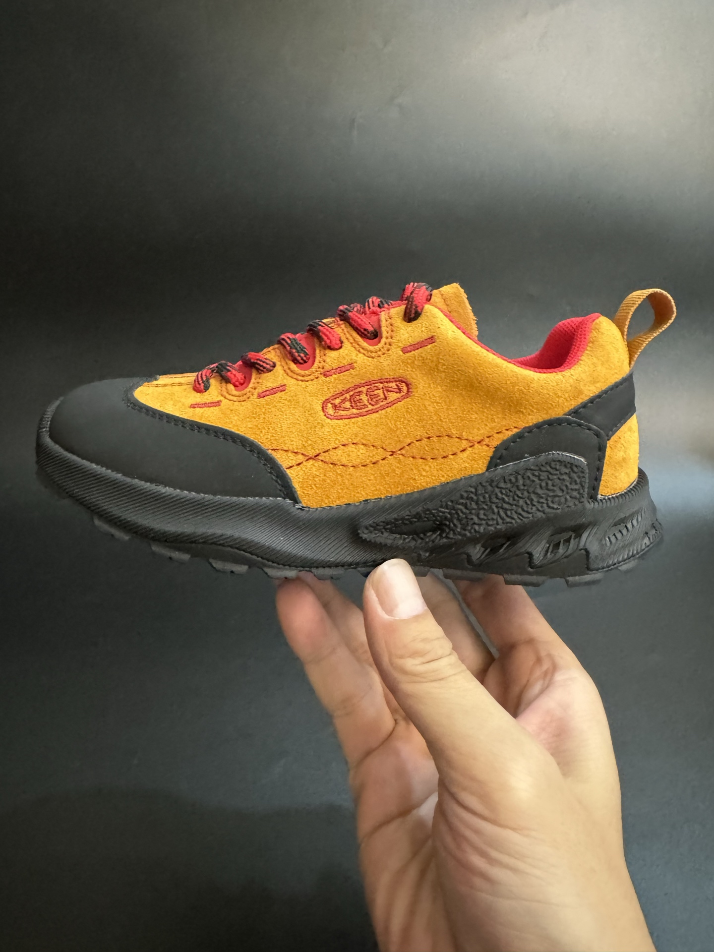 图片[3]-KEEN 联名款儿童鞋户外徒步登山运动鞋童鞋 户外登山运动 萌宝必备童鞋🔥 优质麂皮面料，防水材质✌🏻 橡胶耐磨防滑大底，脚感超赞👍🏻 丑萌丑萌的超可爱😍 尺码：26-37-选品中心