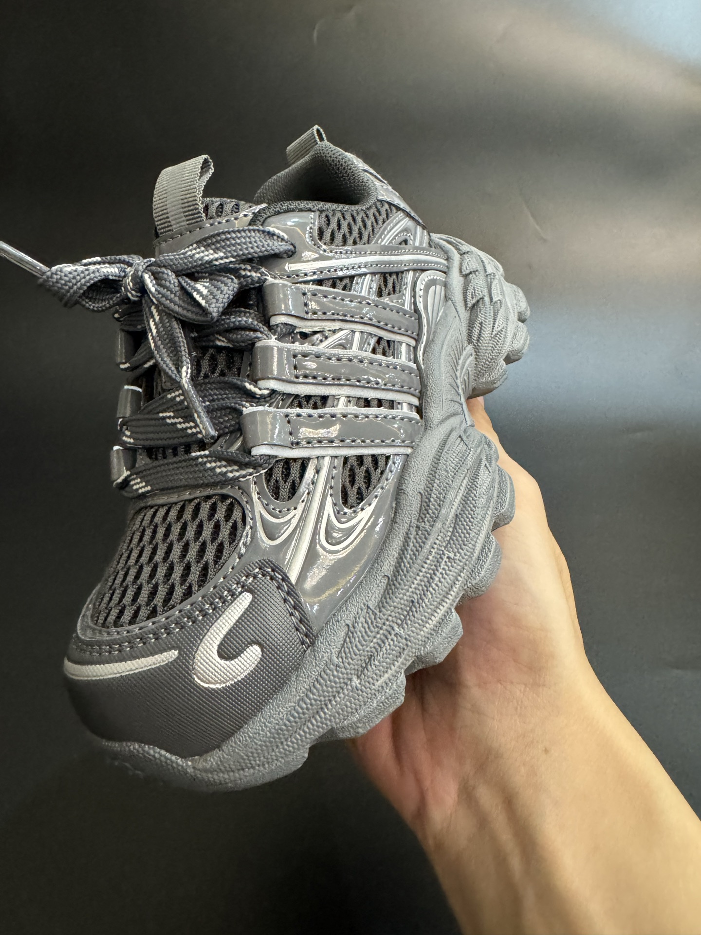 图片[4]-AD爆米花软底儿童老爹鞋时尚休闲运动童鞋26-37 百搭又不失时尚的三条纹透气性鞋面 舒适不闷脚☁️耐磨防滑轻便大底，脚感超赞👍🏻-选品中心