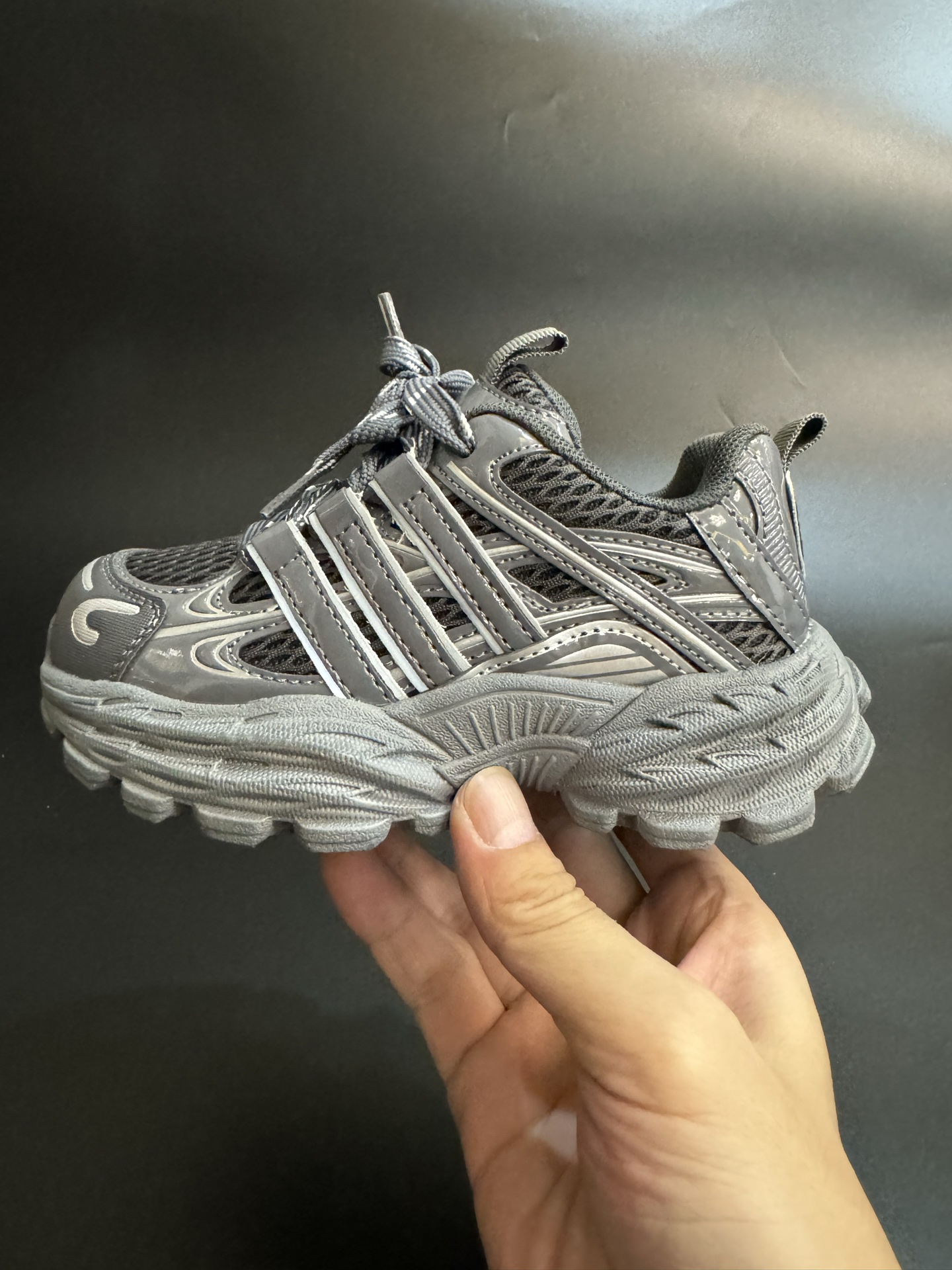 图片[3]-AD爆米花软底儿童老爹鞋时尚休闲运动童鞋26-37 百搭又不失时尚的三条纹透气性鞋面 舒适不闷脚☁️耐磨防滑轻便大底，脚感超赞👍🏻-选品中心