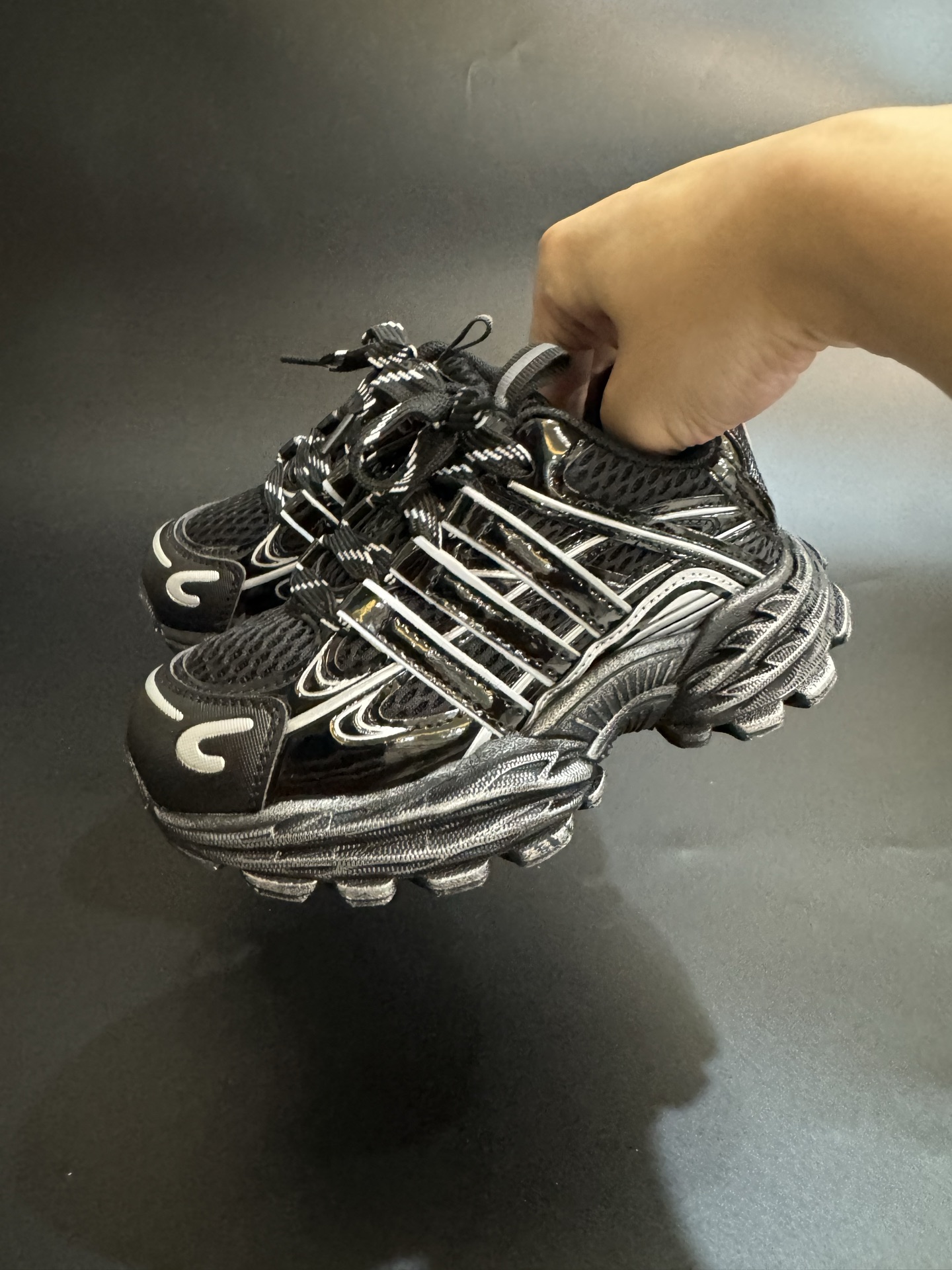 图片[2]-AD爆米花软底儿童老爹鞋时尚休闲运动童鞋26-37 百搭又不失时尚的三条纹透气性鞋面 舒适不闷脚☁️耐磨防滑轻便大底，脚感超赞👍🏻-选品中心