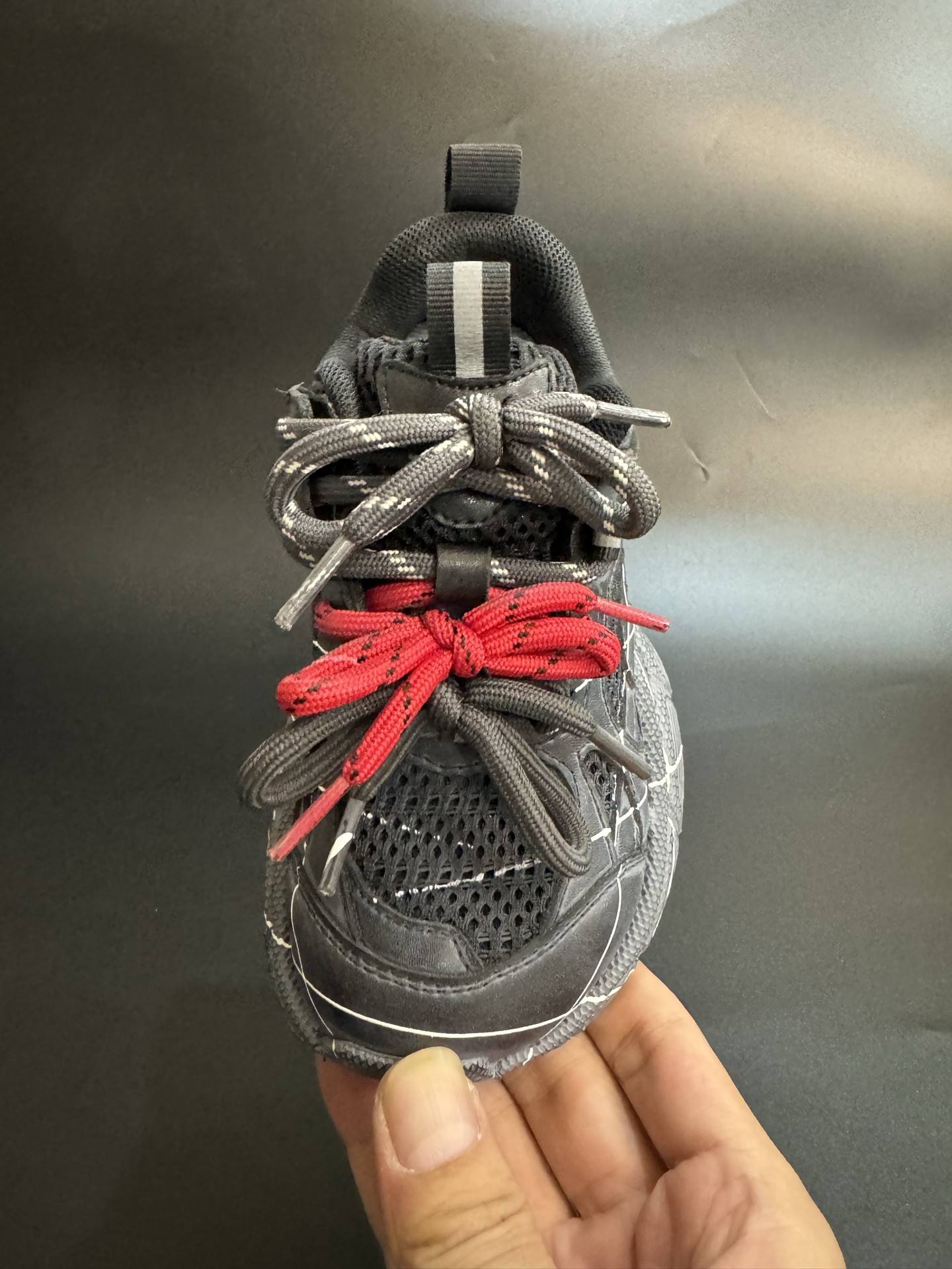 图片[6]-巴黎世家涂鸦版魔术贴老爹鞋儿童鞋厚底男女童鞋运动鞋26-37码. 魔术贴设计，穿脱也超方便✌🏻.. 涂鸦设计，透气舒适☁️.-选品中心