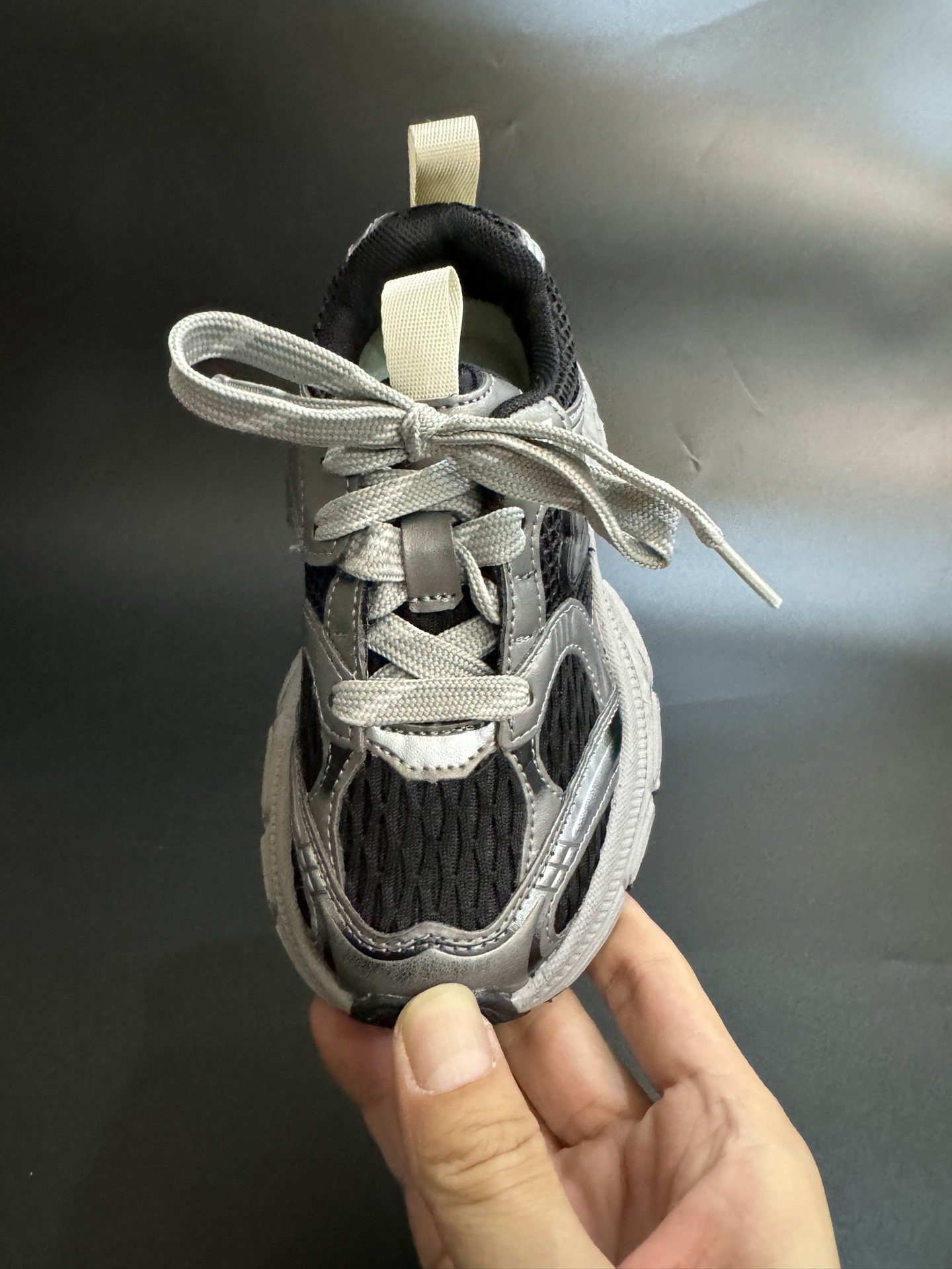 图片[6]-巴黎10代儿童魔术贴老爹鞋轻便厚底时尚运动童鞋26-37码 经典巴黎世家老爹鞋🆕双网面设计，透气又舒适☁️.魔术贴设计，穿脱方便✌🏻.-选品中心