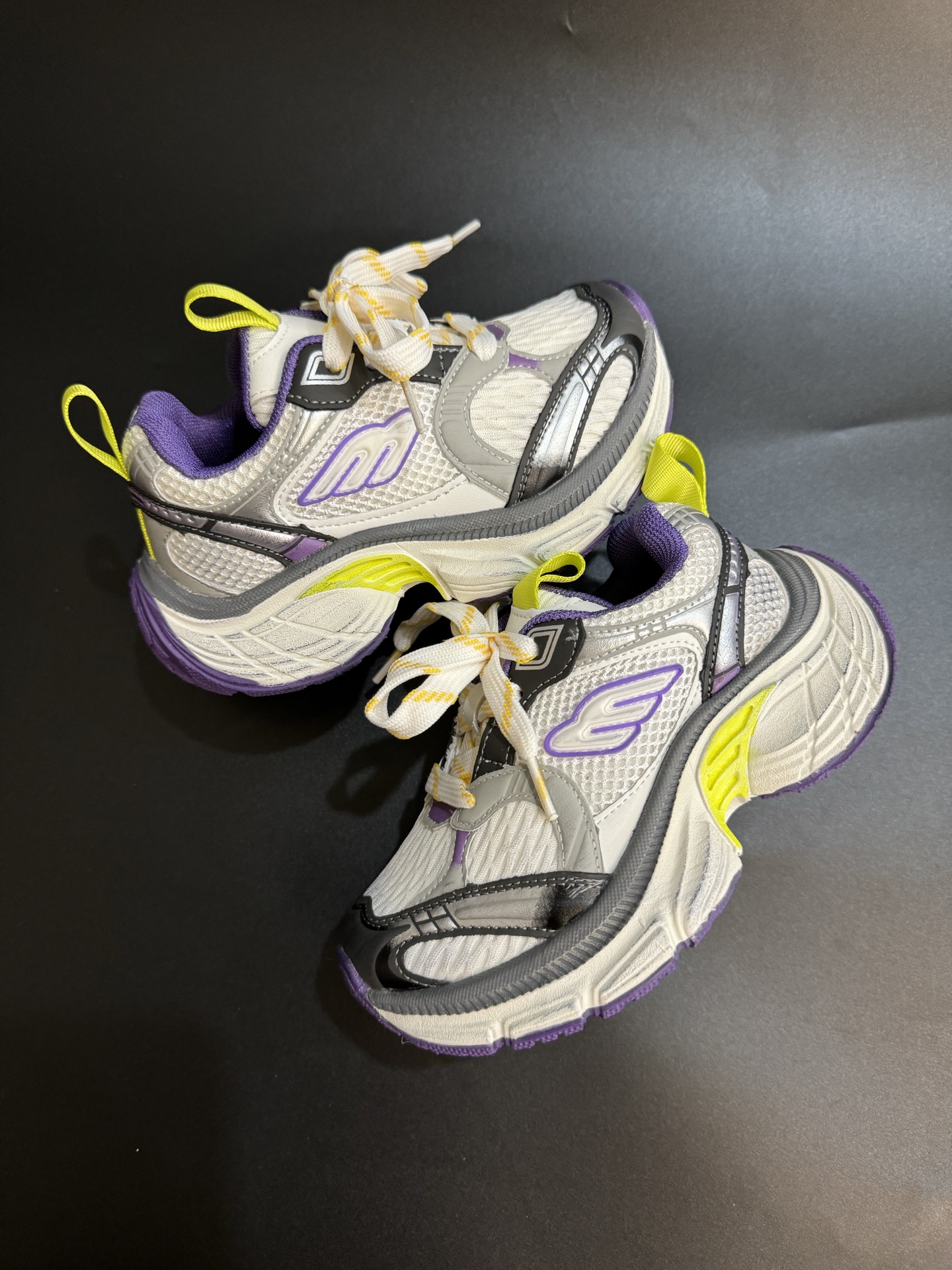 图片[8]-巴黎10代儿童魔术贴老爹鞋轻便厚底时尚运动童鞋26-37码 经典巴黎世家老爹鞋🆕双网面设计，透气又舒适☁️.魔术贴设计，穿脱方便✌🏻.-选品中心