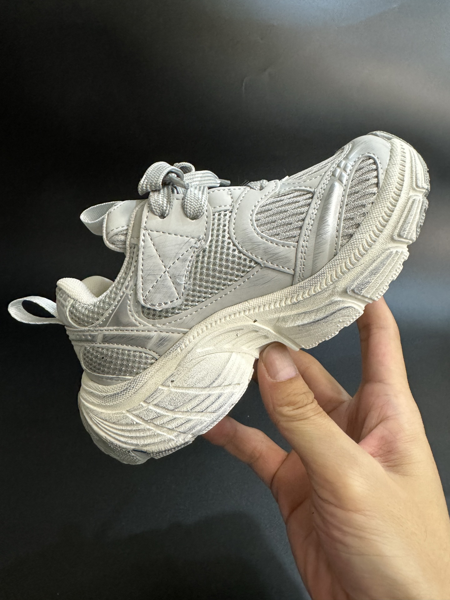 图片[5]-巴黎10代儿童魔术贴老爹鞋轻便厚底时尚运动童鞋26-37码 经典巴黎世家老爹鞋🆕双网面设计，透气又舒适☁️.魔术贴设计，穿脱方便✌🏻.-选品中心