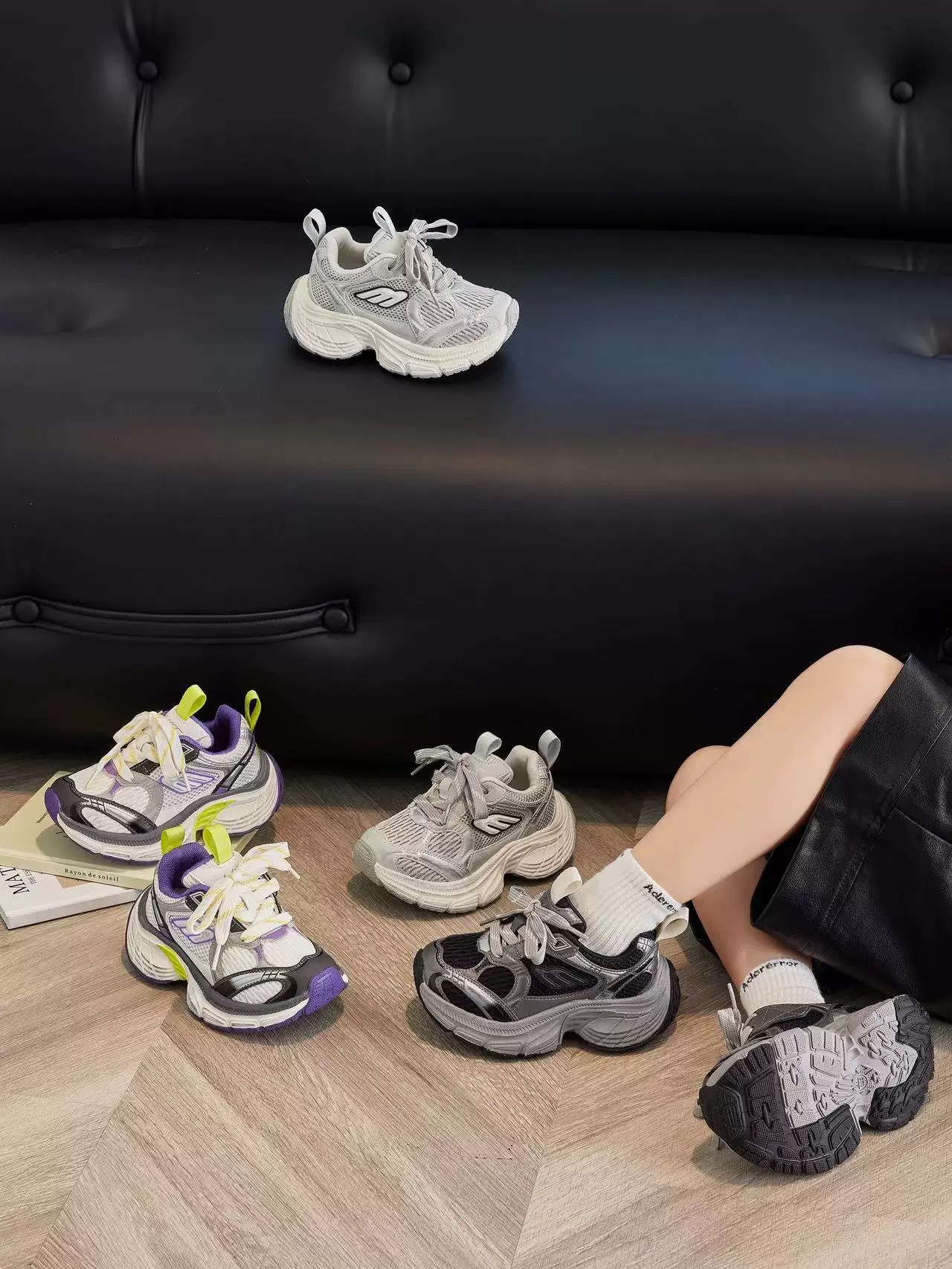 图片[2]-巴黎10代儿童魔术贴老爹鞋轻便厚底时尚运动童鞋26-37码 经典巴黎世家老爹鞋🆕双网面设计，透气又舒适☁️.魔术贴设计，穿脱方便✌🏻.-选品中心