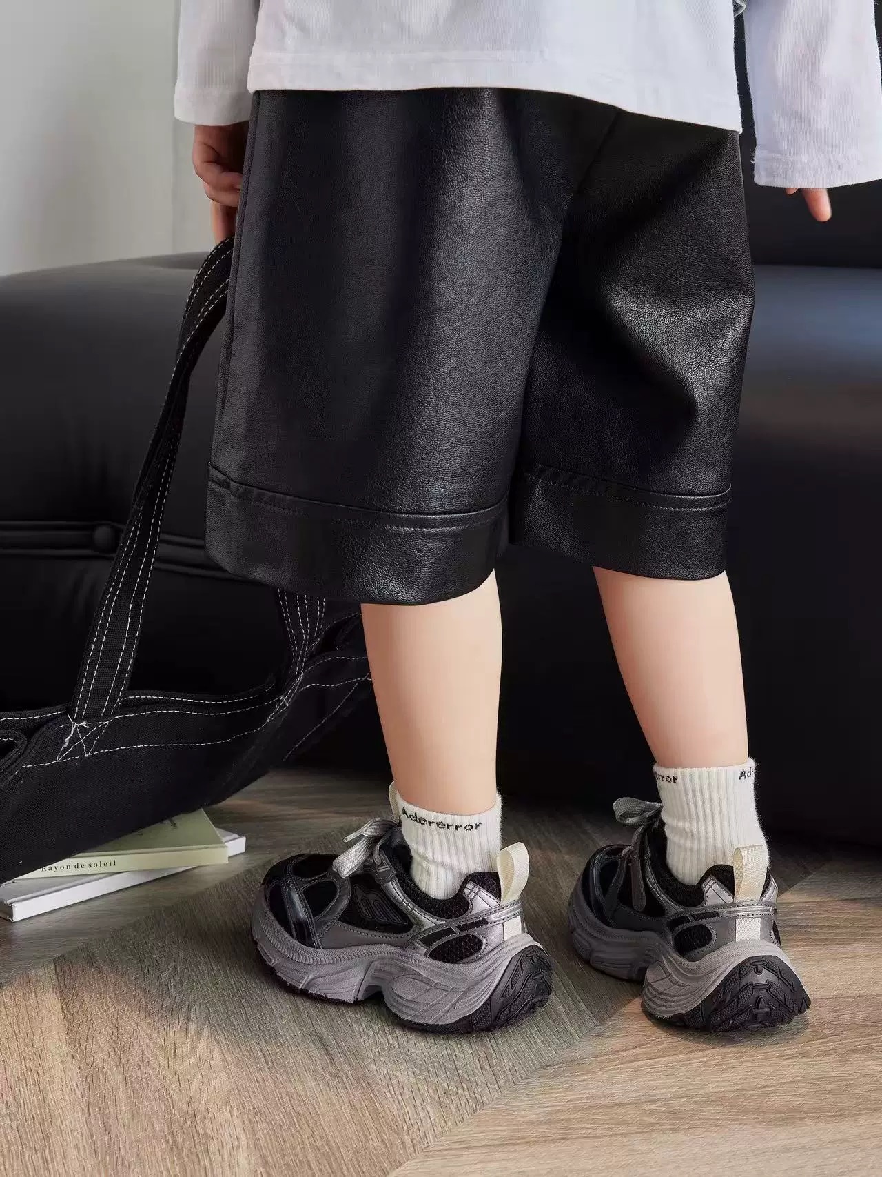 图片[5]-巴黎10代儿童魔术贴老爹鞋轻便厚底时尚运动童鞋26-37码 经典巴黎世家老爹鞋🆕双网面设计，透气又舒适☁️.魔术贴设计，穿脱方便✌🏻.-选品中心