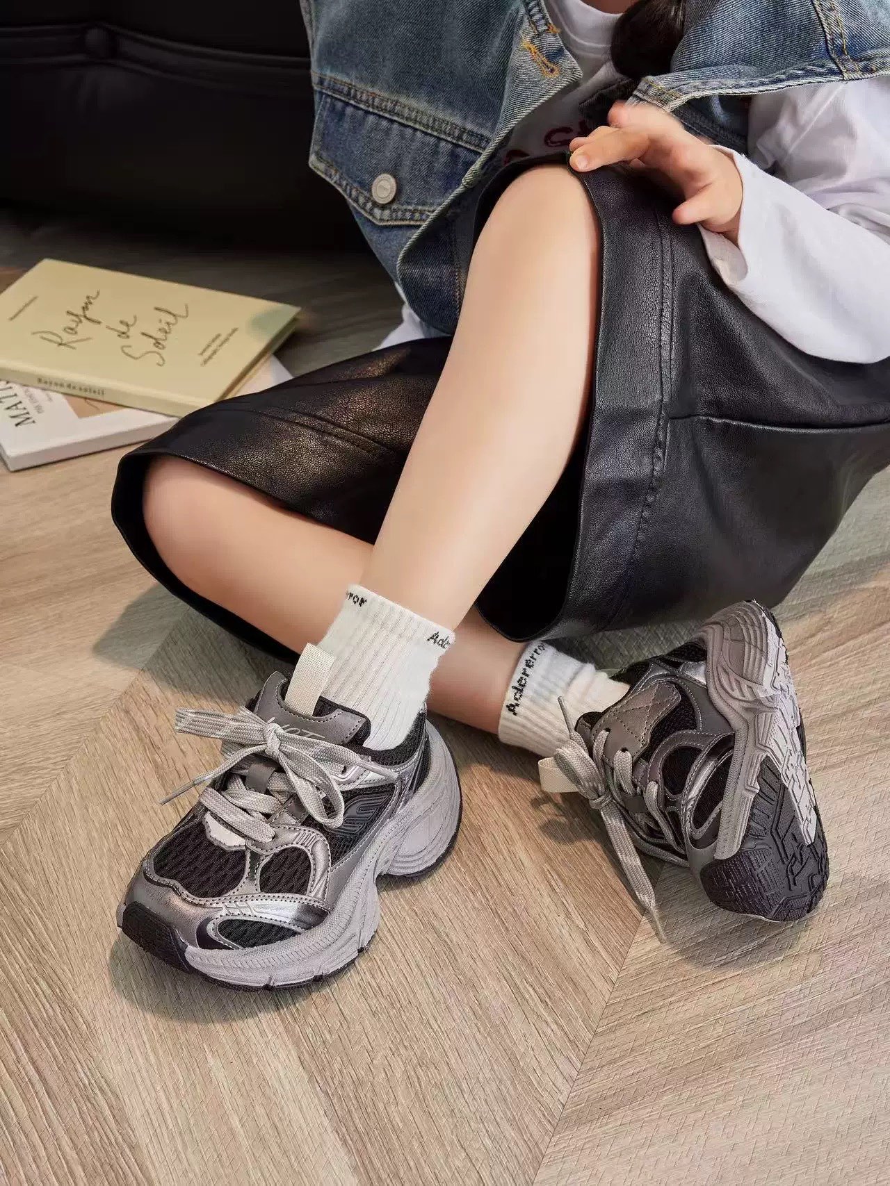 图片[3]-巴黎10代儿童魔术贴老爹鞋轻便厚底时尚运动童鞋26-37码 经典巴黎世家老爹鞋🆕双网面设计，透气又舒适☁️.魔术贴设计，穿脱方便✌🏻.-选品中心