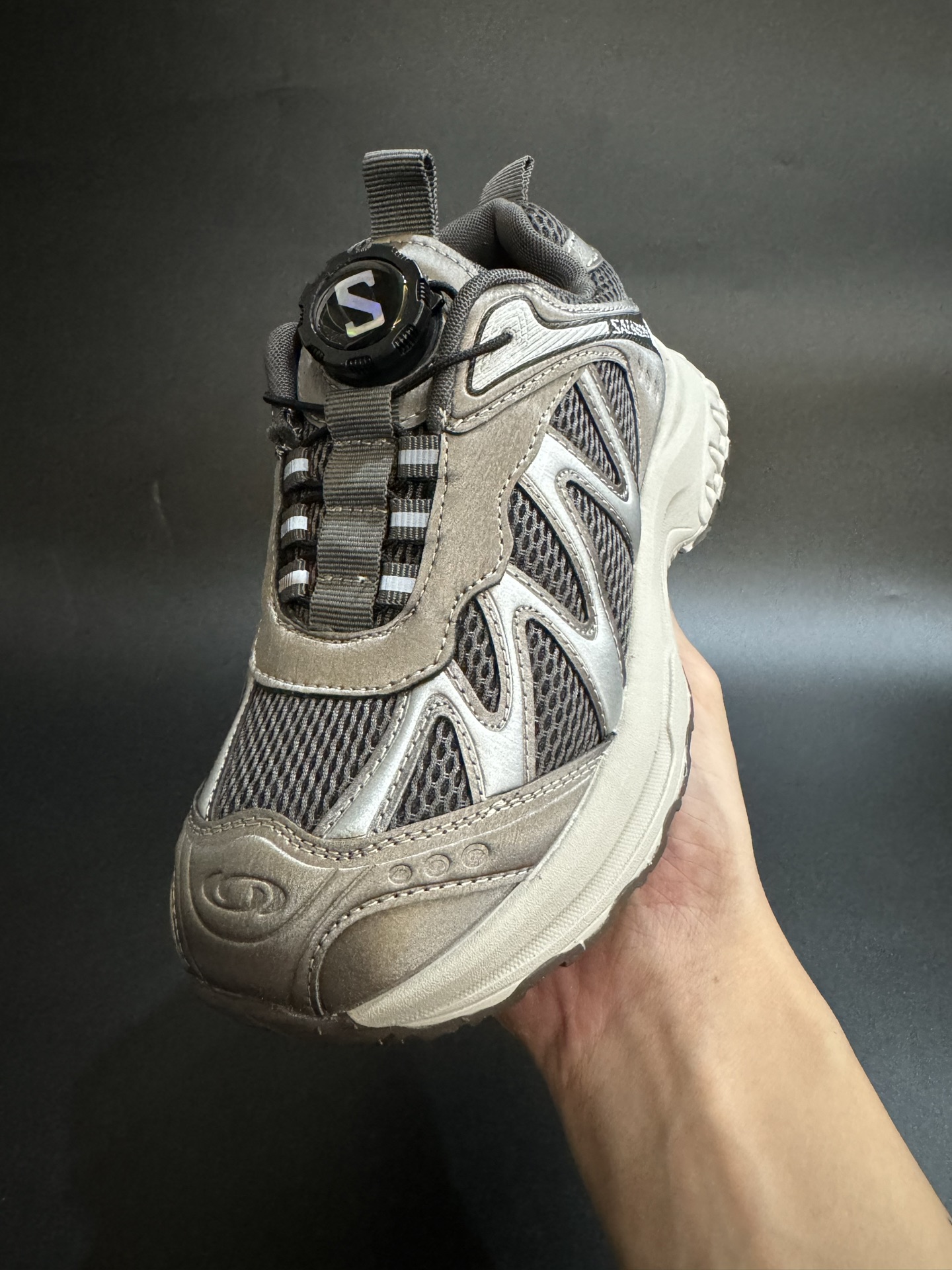 图片[4]-萨络蒙XT-WHISPER旋钮扣童鞋26-37 白敬亭同款网红款儿童休闲户外越野机能运动跑步鞋 实际脚长加1–1.5CM后选内长-选品中心