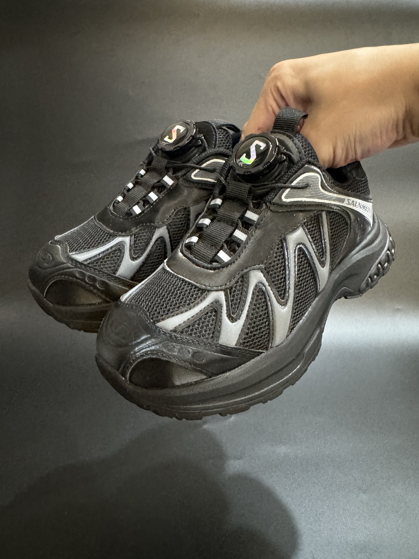 图片[8]-萨络蒙XT-WHISPER旋钮扣童鞋26-37 白敬亭同款网红款儿童休闲户外越野机能运动跑步鞋 实际脚长加1–1.5CM后选内长-选品中心