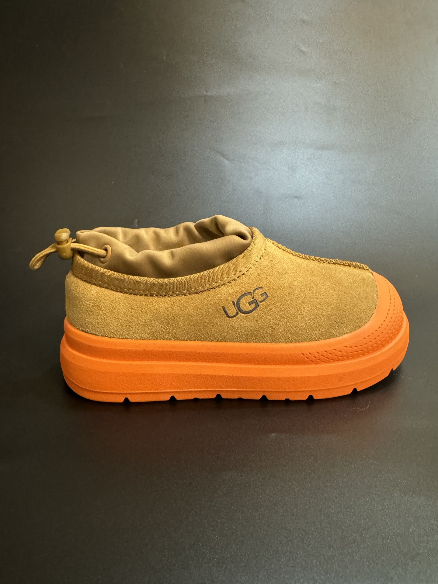 图片[2]-UGG王一博同款羊毛一体儿童低帮雪地靴 尺码：25-35码 经典UGG明星款式❤️ 低帮款式设计，保暖防风☁️ 羊毛一体系列，质感满满💯 橡胶耐磨防滑大底，脚感超赞👍🏻-选品中心