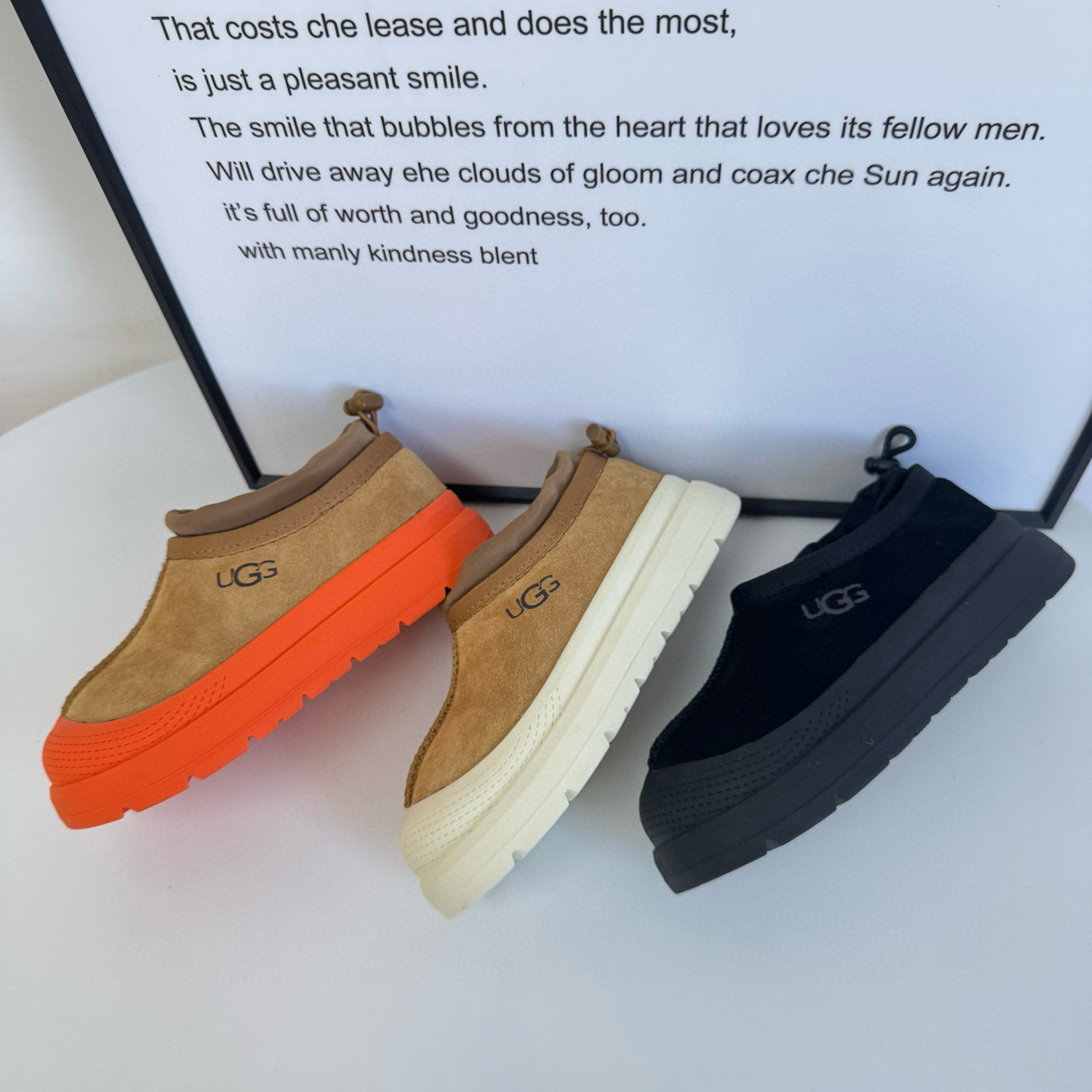 图片[8]-UGG王一博同款羊毛一体儿童低帮雪地靴 尺码：25-35码 经典UGG明星款式❤️ 低帮款式设计，保暖防风☁️ 羊毛一体系列，质感满满💯 橡胶耐磨防滑大底，脚感超赞👍🏻-选品中心