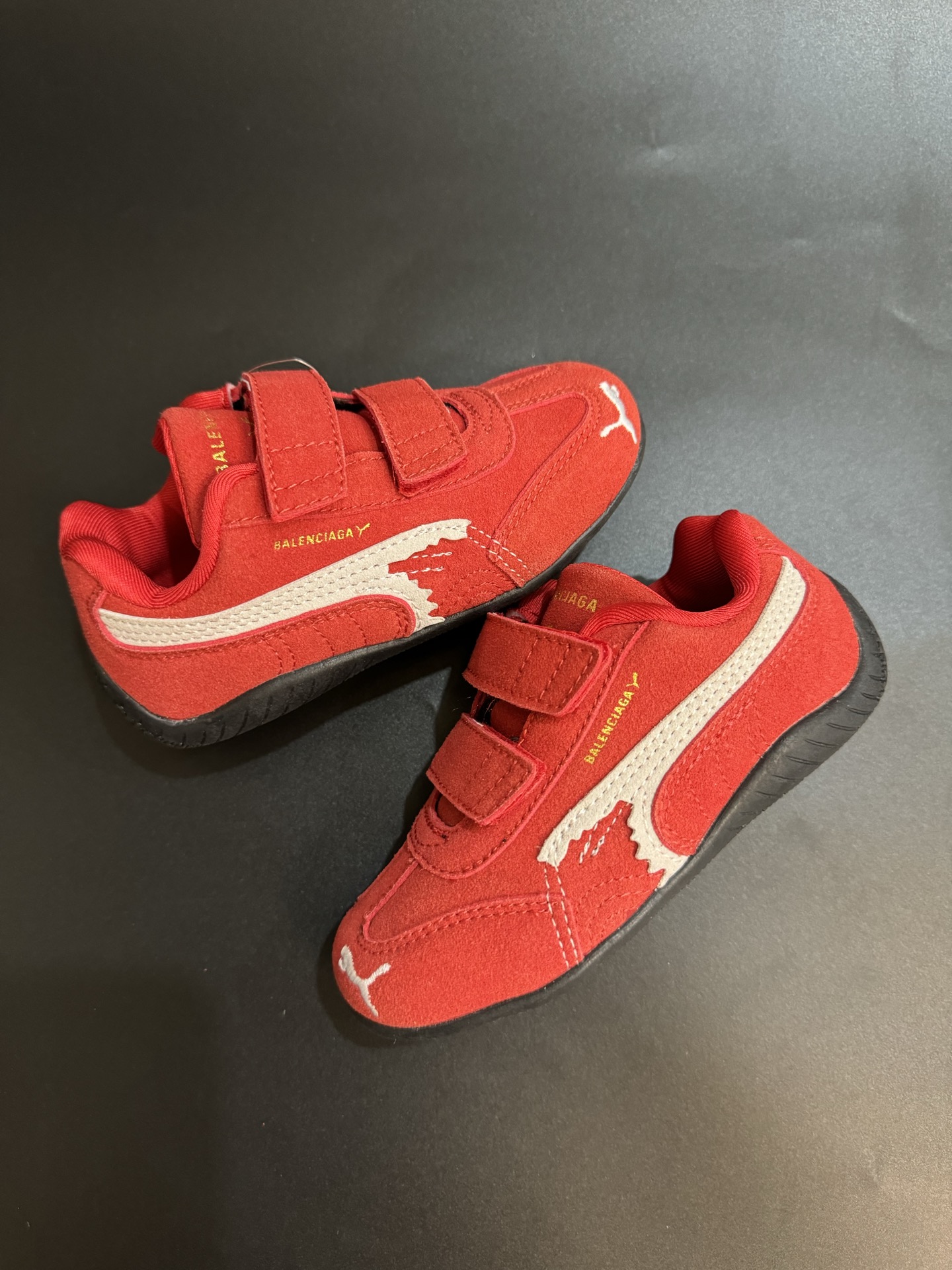 图片[9]-彪马巴黎联名款魔术贴复古德训儿童休闲鞋运动鞋 尺码：22–35码 经典PUMA联名系列🆕 优质猪八革面料，质感满满💯 两幅鞋带替换，附赠鞋带扣✔️ 橡胶耐磨防滑大底，脚感不言而喻☁️-选品中心