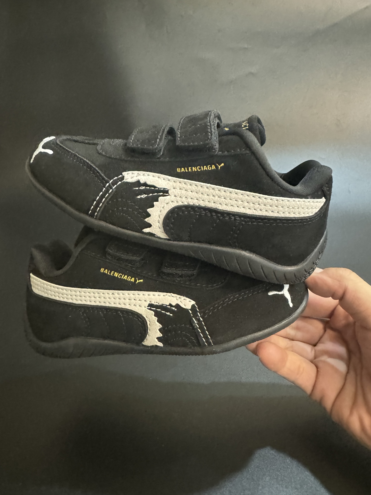 图片[8]-彪马巴黎联名款魔术贴复古德训儿童休闲鞋运动鞋 尺码：22–35码 经典PUMA联名系列🆕 优质猪八革面料，质感满满💯 两幅鞋带替换，附赠鞋带扣✔️ 橡胶耐磨防滑大底，脚感不言而喻☁️-选品中心