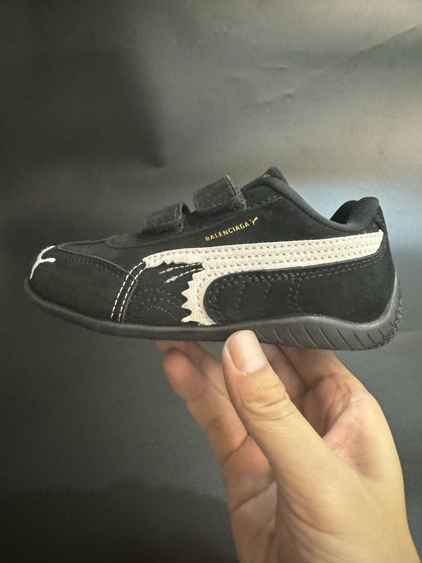 图片[3]-彪马巴黎联名款魔术贴复古德训儿童休闲鞋运动鞋 尺码：22–35码 经典PUMA联名系列🆕 优质猪八革面料，质感满满💯 两幅鞋带替换，附赠鞋带扣✔️ 橡胶耐磨防滑大底，脚感不言而喻☁️-选品中心