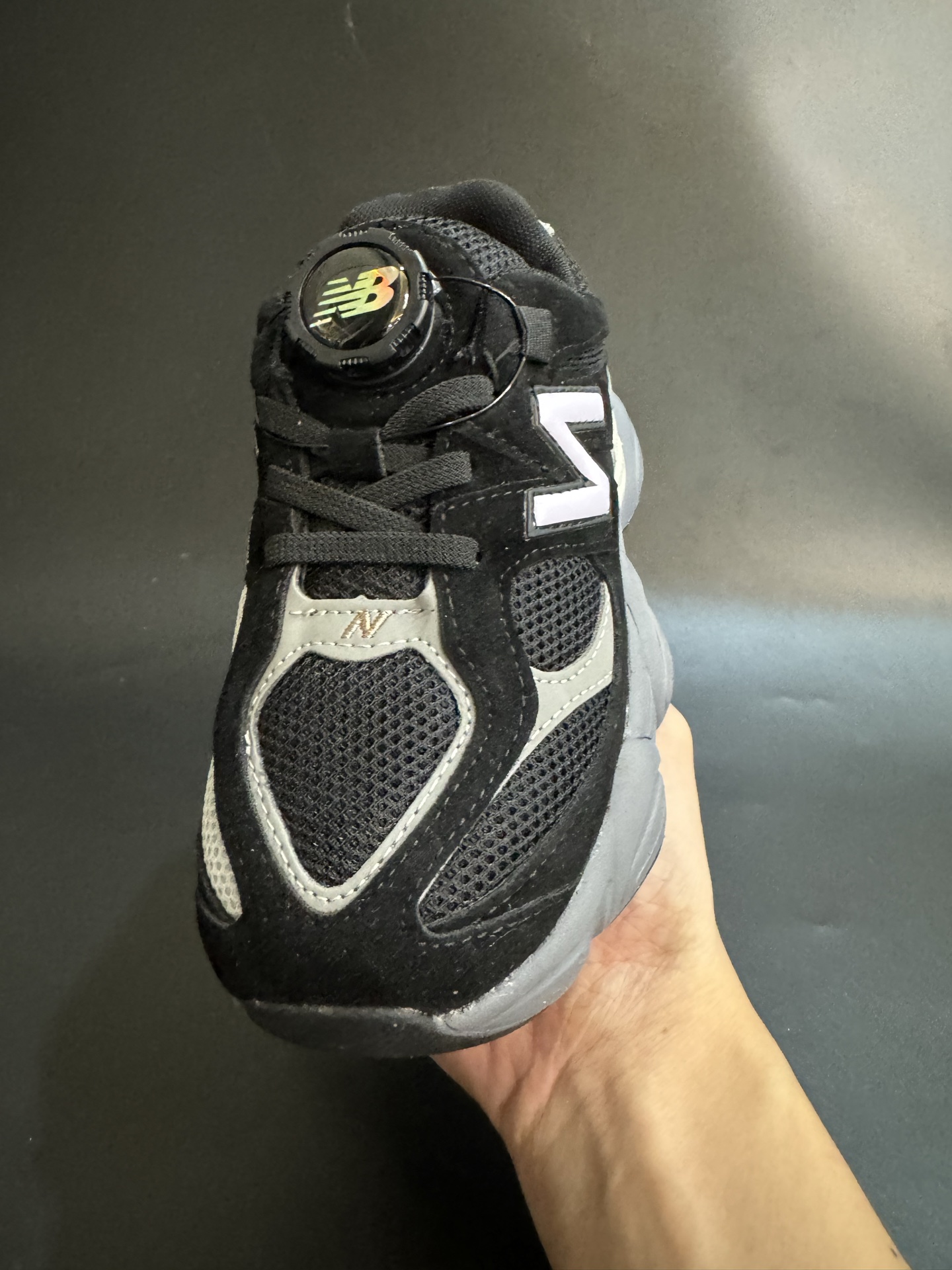 图片[4]-海外版NB新款9060锁扣儿童运动鞋 尺码：24-37码 经典NB9060系列🔥 优质锁扣设计，穿脱方便✌🏻 优质耐磨防滑大底，脚感超赞👍🏻-选品中心