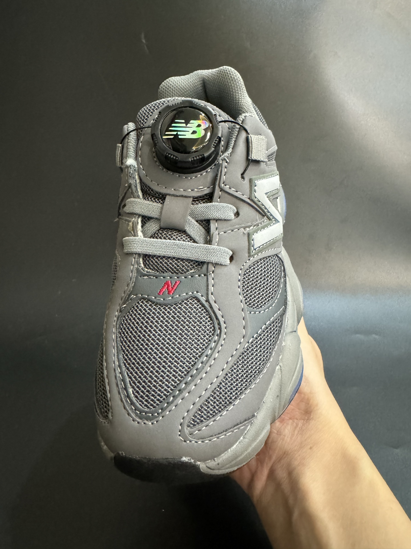 图片[4]-新色出货 海外版NB新款9060锁扣儿童运动鞋 尺码：24-37码 经典NB9060系列🔥 优质锁扣设计，穿脱方便✌🏻 优质耐磨防滑大底，脚感超赞👍🏻-选品中心