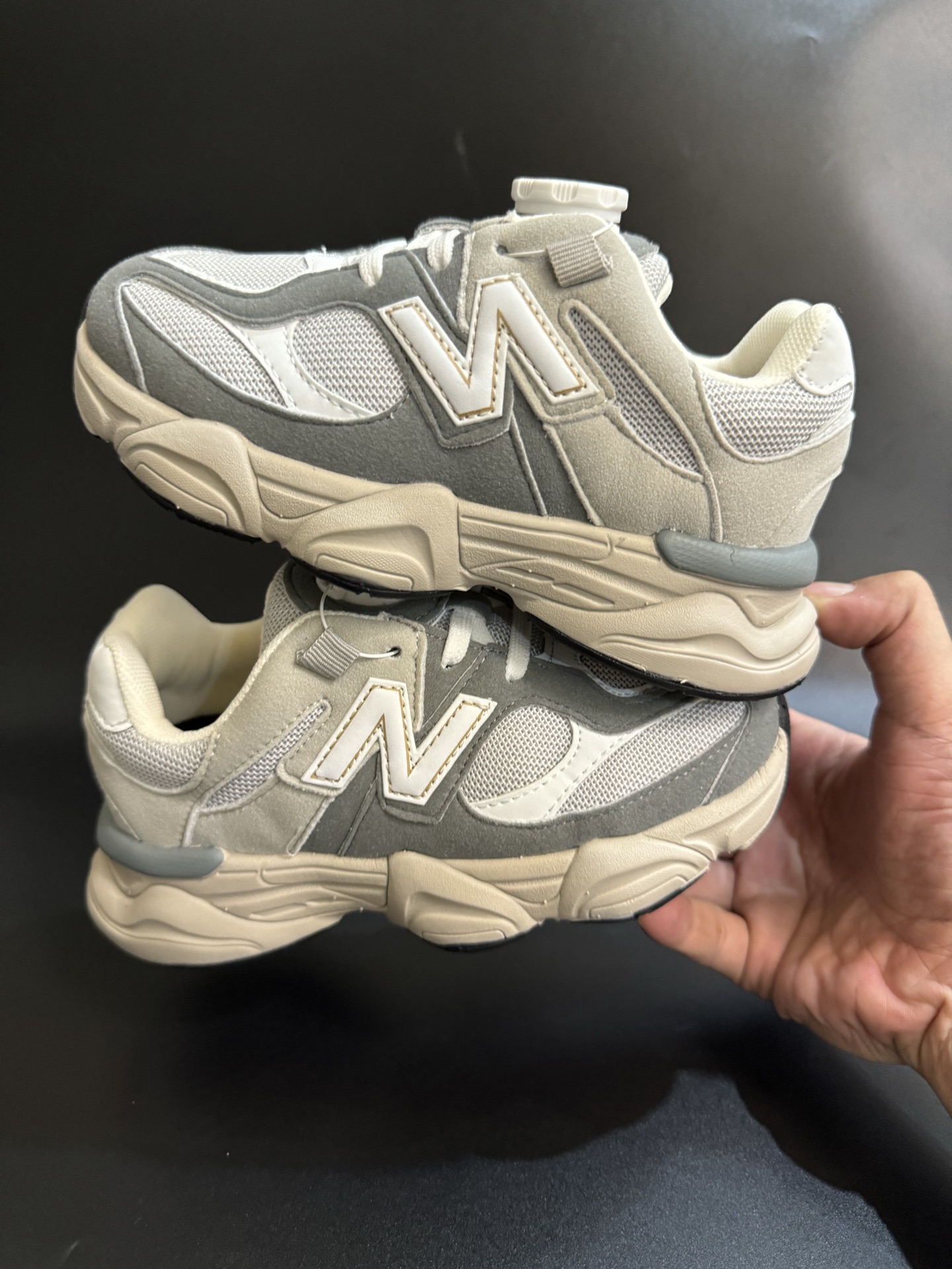 图片[8]-新色出货 海外版NB新款9060锁扣儿童运动鞋 尺码：24-37码 经典NB9060系列🔥 优质锁扣设计，穿脱方便✌🏻 优质耐磨防滑大底，脚感超赞👍🏻-选品中心