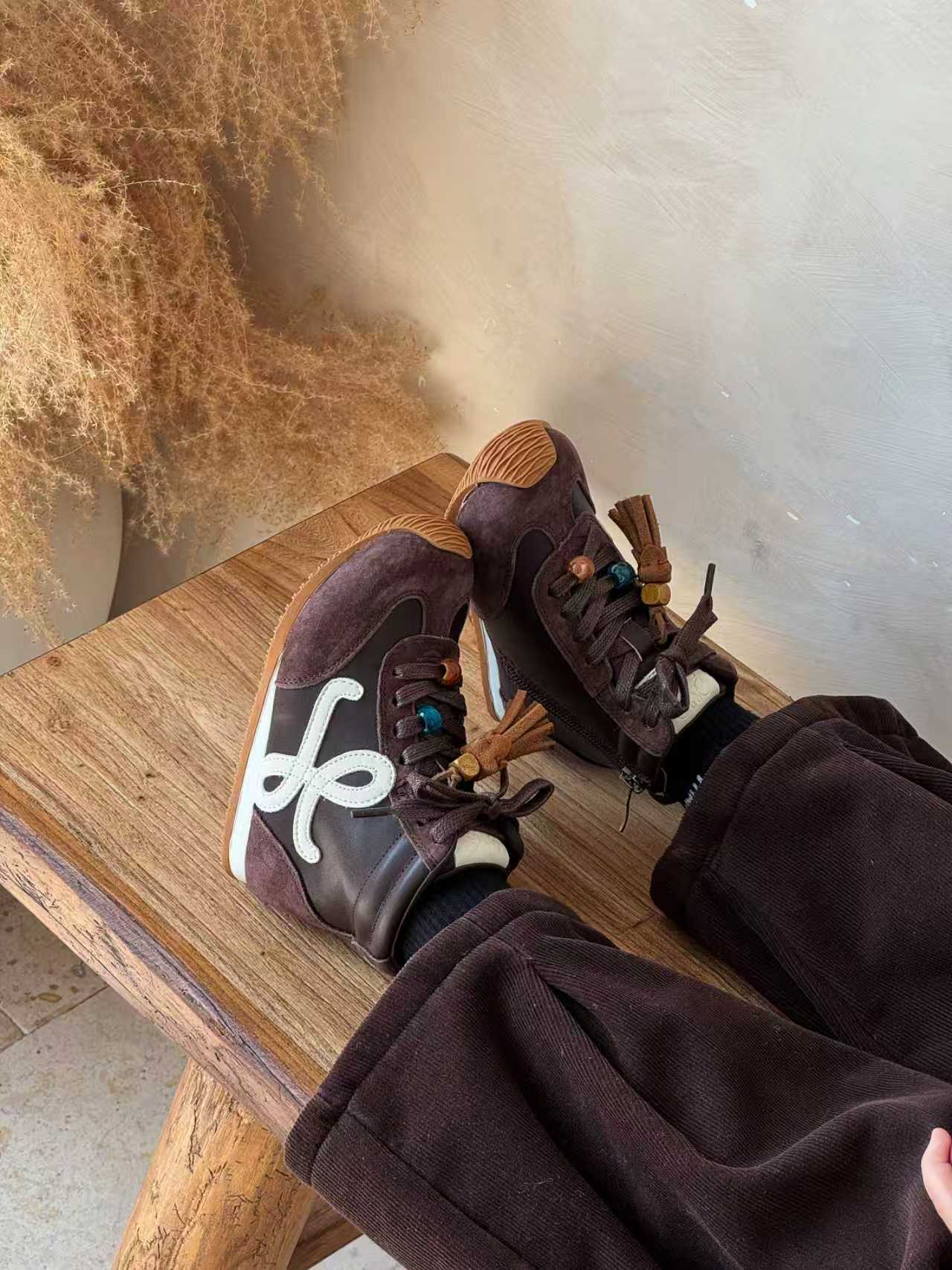 图片[8]-新款罗意威高帮复古风儿童时尚休闲鞋运动鞋 尺码：26-37码 潮童时髦精必备单品❤️ 拉链设计，穿脱方便✌🏻 优质面料拼接，质感满满💯 橡胶耐磨防滑大底，脚感不言而喻☁️-选品中心