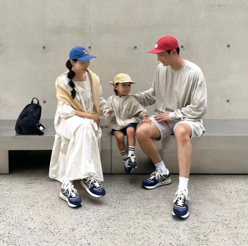 图片[8]-新款NB878猪八皮松紧带复古儿童运动鞋 尺码：26-37码 经典878款式🆕 松紧带设计，穿脱便捷✌🏻 耐磨防滑大底，脚感不言而喻☁️ 优质面料拼接，质感超高级！-选品中心