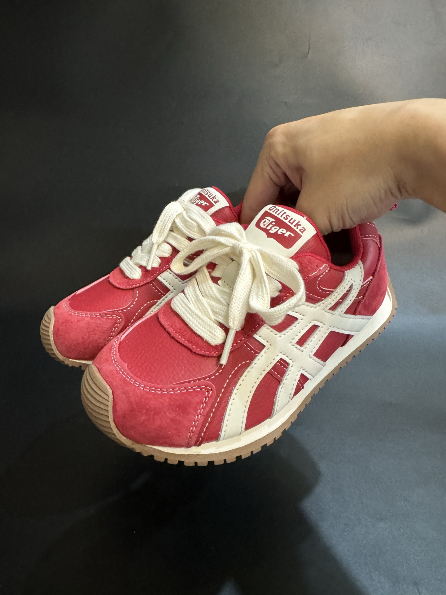 图片[2]-亚瑟士秋冬真皮儿童阿甘鞋26-37 ❤️魔术贴设计，穿脱方便✌🏻优质皮面料拼接，质感满满💯 橡胶耐磨防滑大底，脚感不言而喻☁️-选品中心