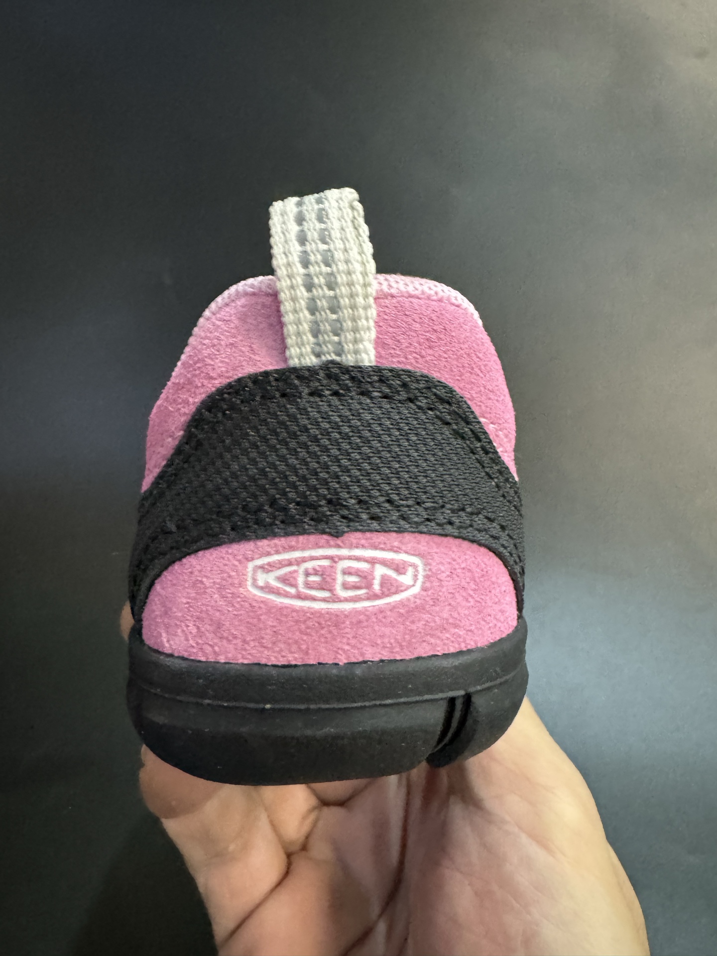 图片[7]-KEEN 新配色户外儿童登山鞋 尺码：24-37码 祖国版YYDS 新配色好好看😍 优质麂皮面料，轻微防水💧 魔术贴➕松紧带设计，穿脱方便✔️ 橡胶耐磨防滑大底，脚感超赞👍🏻-选品中心
