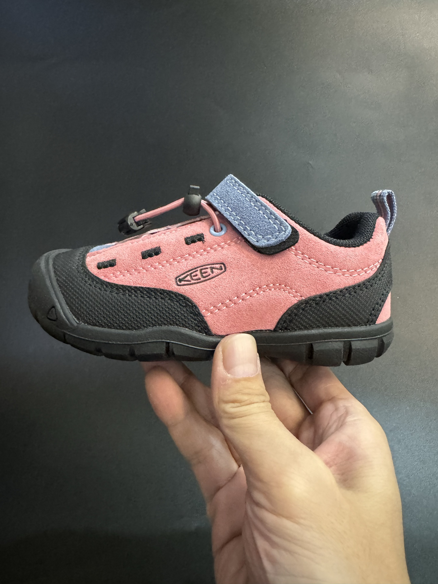 图片[3]-KEEN 新配色户外儿童登山鞋 尺码：24-37码 祖国版YYDS 新配色好好看😍 优质麂皮面料，轻微防水💧 魔术贴➕松紧带设计，穿脱方便✔️ 橡胶耐磨防滑大底，脚感超赞👍🏻-选品中心