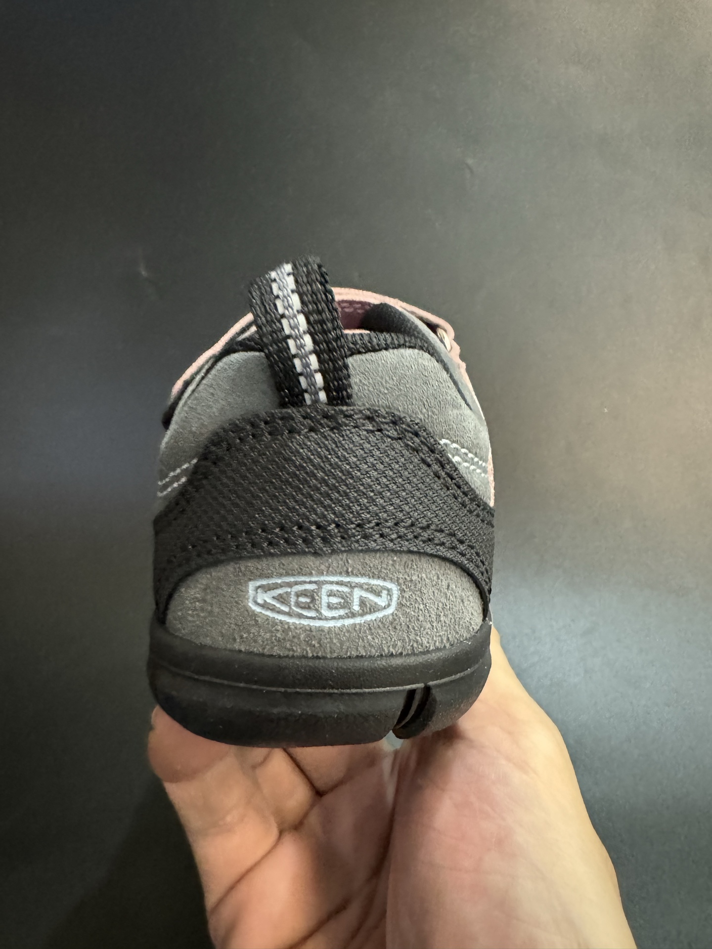 图片[7]-KEEN 新配色户外儿童登山鞋 尺码：24-37码 祖国版YYDS 新配色好好看😍 优质麂皮面料，轻微防水💧 魔术贴➕松紧带设计，穿脱方便✔️ 橡胶耐磨防滑大底，脚感超赞👍🏻-选品中心