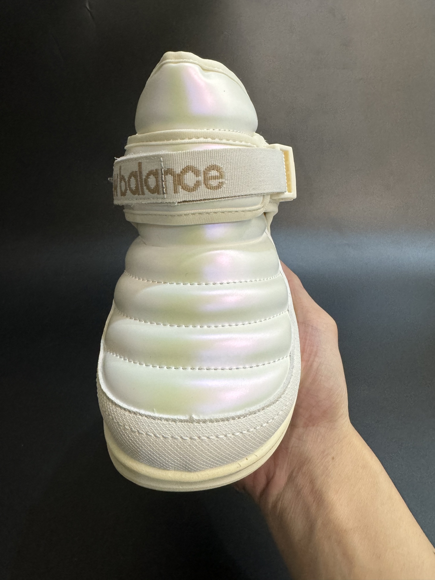 图片[4]-新色加绒NB中帮卡扣防风儿童雪地靴 尺码：24-39码 加绒款NB中帮系列❄️ 内里加绒，保暖又舒适☁️ 卡扣设计，穿脱超方便✌🏻 耐磨防滑大底，脚感超赞👍🏻-选品中心