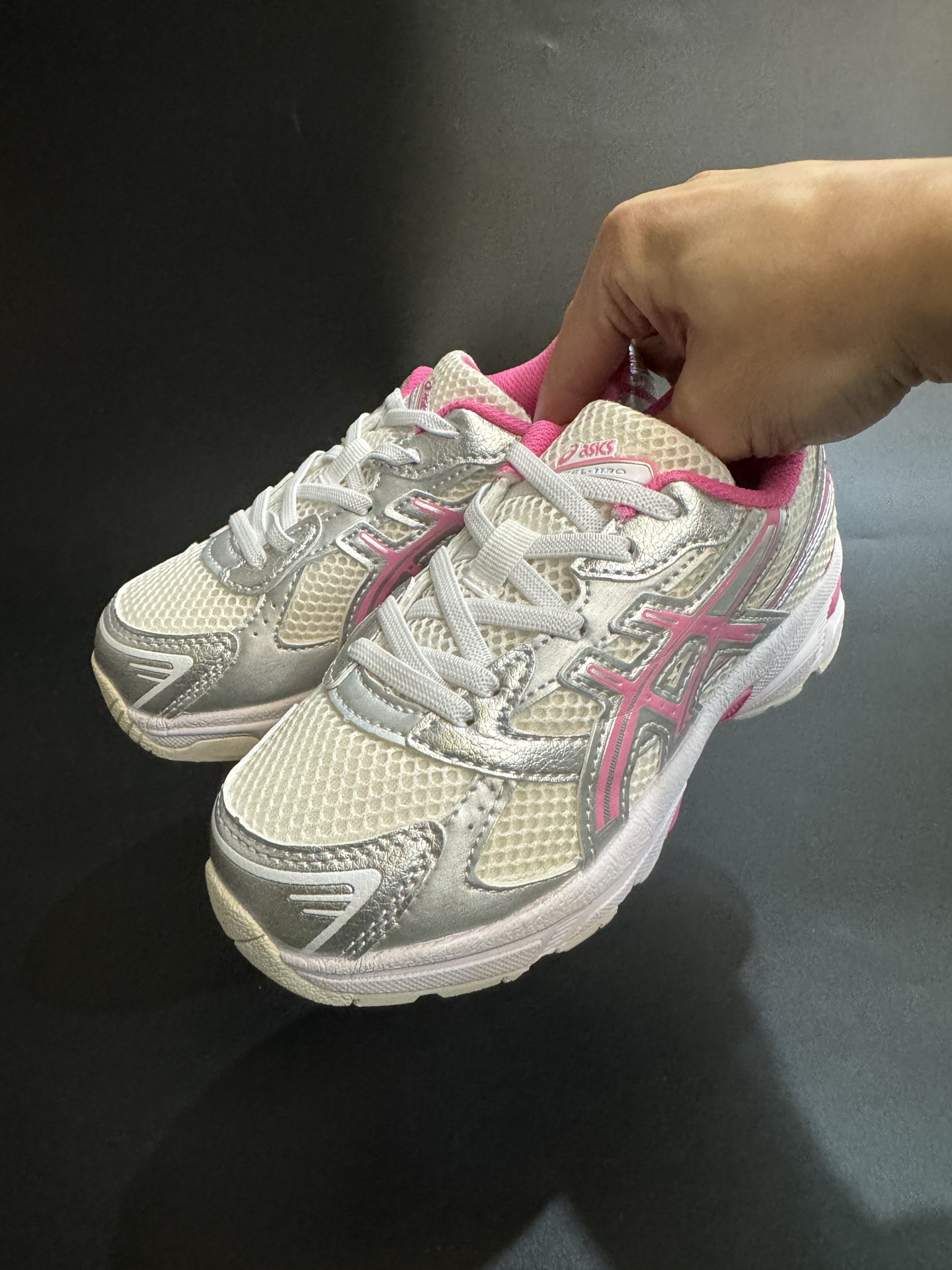 图片[2]-亚瑟士官网新款1130弹力松紧带儿童复古休闲运动鞋 尺码：26-37码 经典1130款式🆕 松紧带设计，穿脱方便✌🏻 网面拼接，质感满满💯 橡胶耐磨防滑大底，脚感超赞👍🏻-选品中心