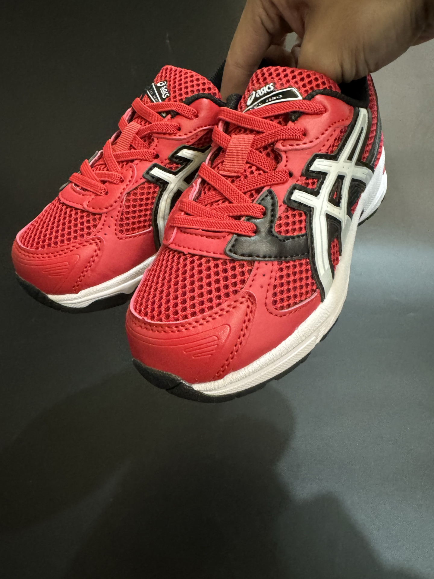 图片[2]-亚瑟士官网新款1130弹力松紧带儿童复古休闲运动鞋 尺码：26-37码 经典1130款式🆕 松紧带设计，穿脱方便✌🏻 网面拼接，质感满满💯 橡胶耐磨防滑大底，脚感超赞👍🏻-选品中心