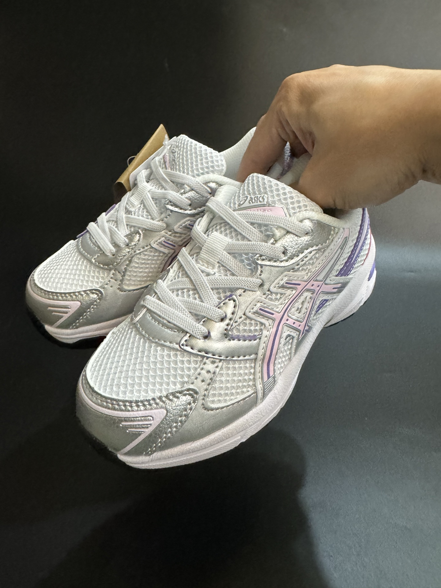 图片[2]-亚瑟士官网新款1130弹力松紧带儿童复古休闲运动鞋 尺码：26-37码 经典1130款式🆕 松紧带设计，穿脱方便✌🏻 网面拼接，质感满满💯 橡胶耐磨防滑大底，脚感超赞👍🏻-选品中心