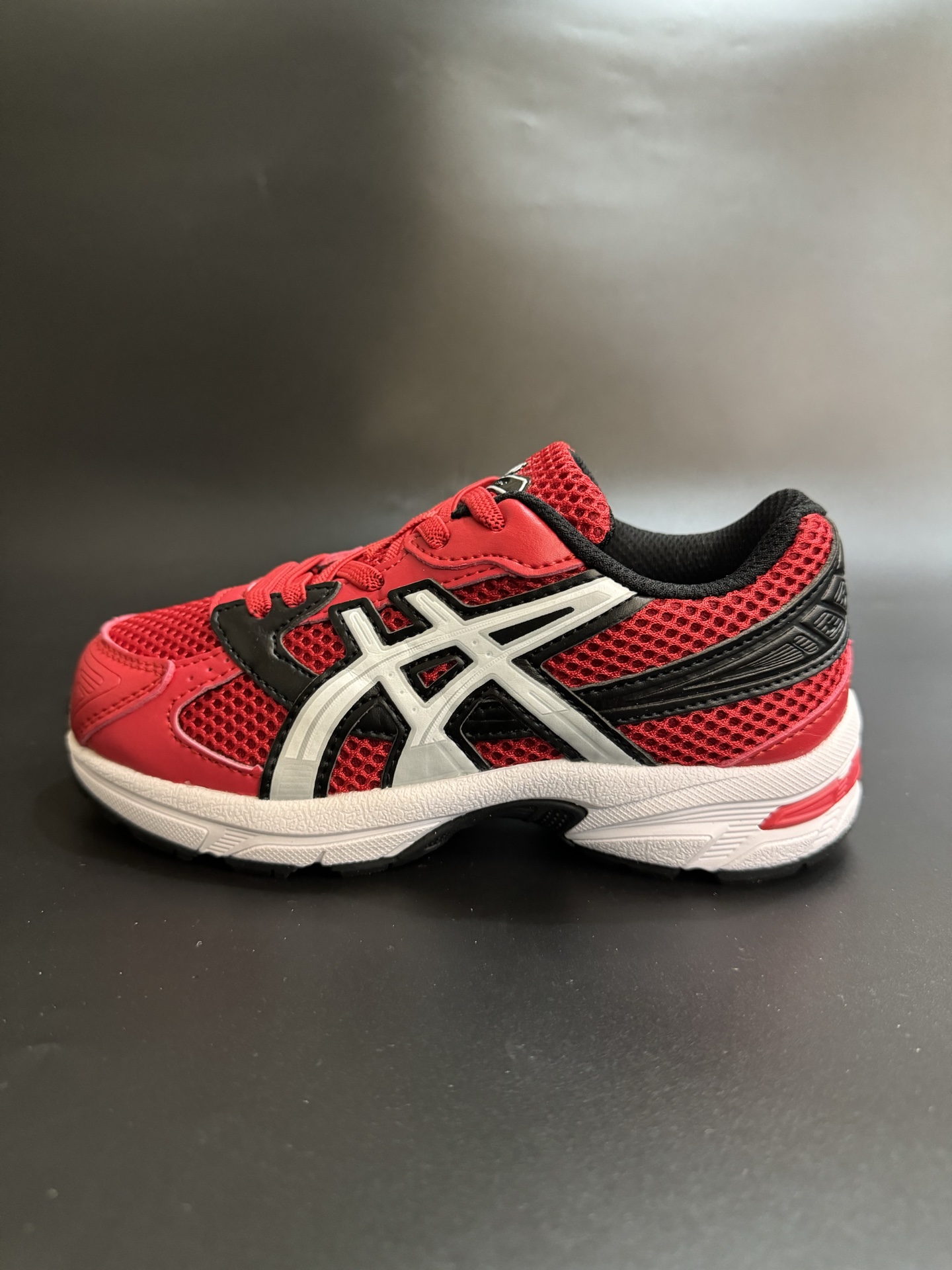 图片[7]-正确版本放 亚瑟士官网新款1130弹力松紧带儿童复古休闲运动鞋 尺码：26-37码 经典1130款式🆕 松紧带设计，穿脱方便✌🏻 网面拼接，质感满满💯 橡胶耐磨防滑大底，脚感超赞👍🏻-选品中心