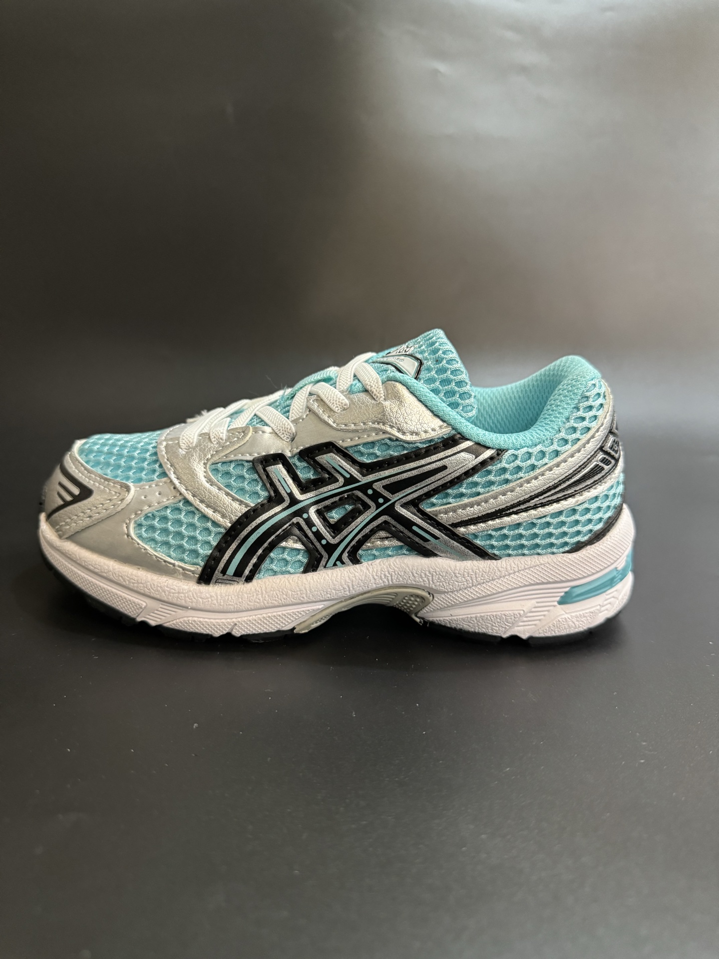 图片[5]-正确版本放 亚瑟士官网新款1130弹力松紧带儿童复古休闲运动鞋 尺码：26-37码 经典1130款式🆕 松紧带设计，穿脱方便✌🏻 网面拼接，质感满满💯 橡胶耐磨防滑大底，脚感超赞👍🏻-选品中心